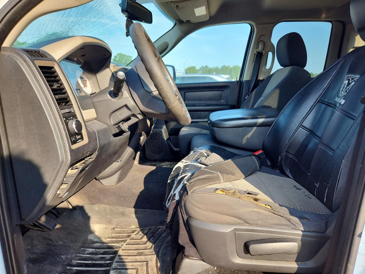 2012 Dodge Ram 1500 St White vin: 1C6RD7FP6CS288339
