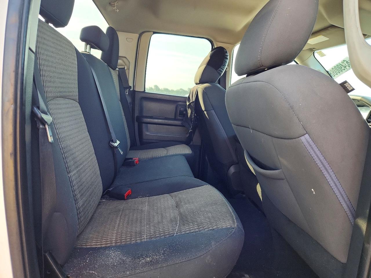 2012 Dodge Ram 1500 St White vin: 1C6RD7FP6CS288339