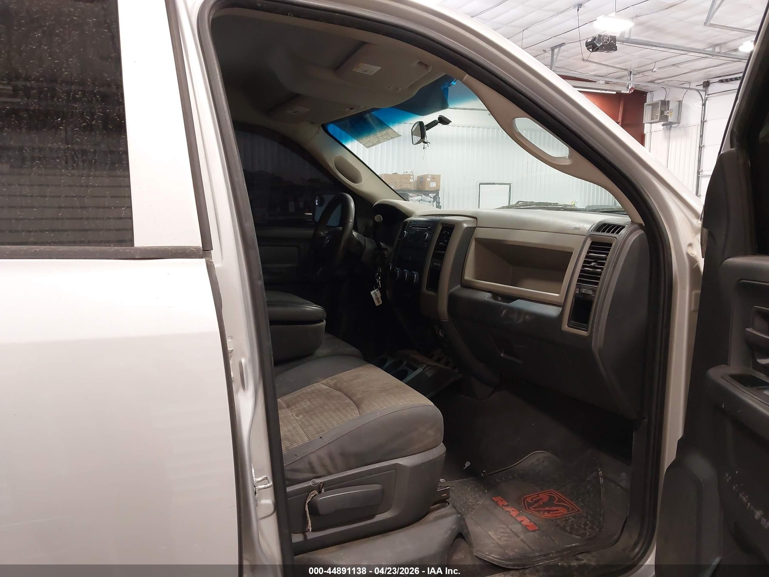 2012 Ram 1500 St Silver vin: 1C6RD7FP8CS252037