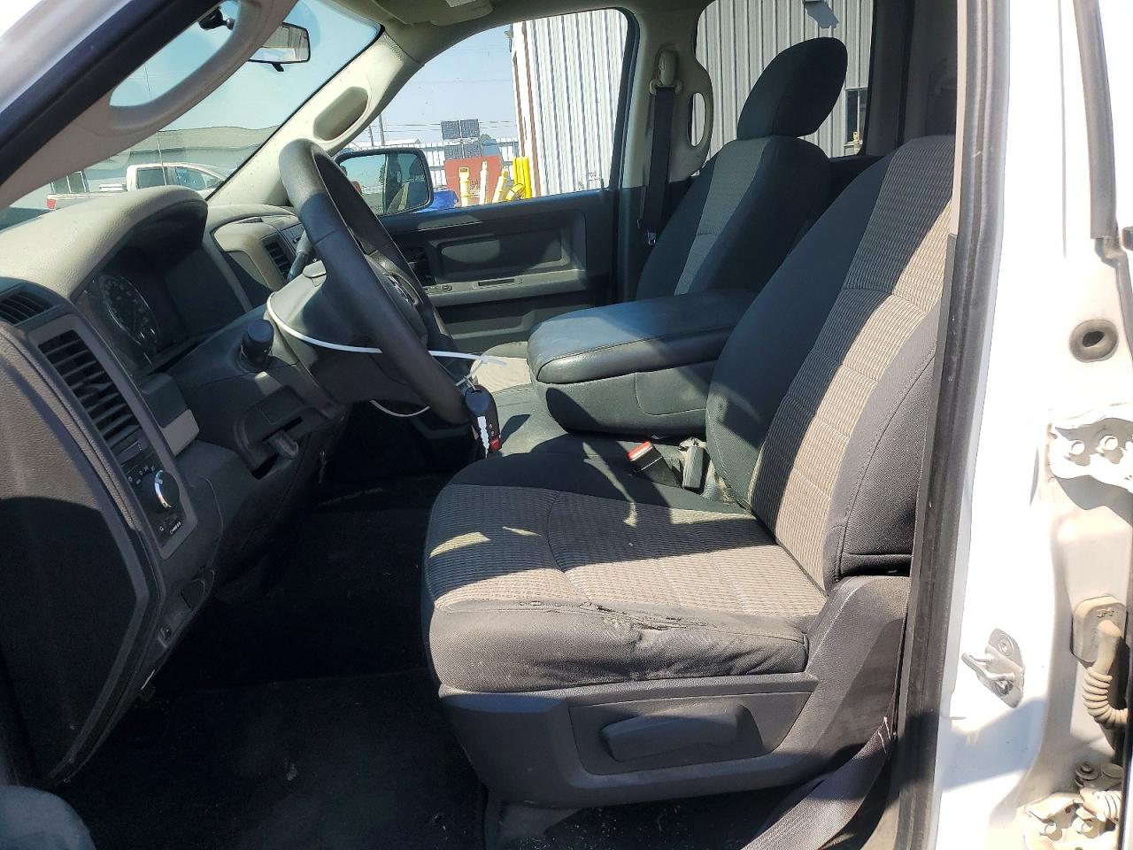 2012 Dodge Ram 1500 St White vin: 1C6RD7FT0CS272201