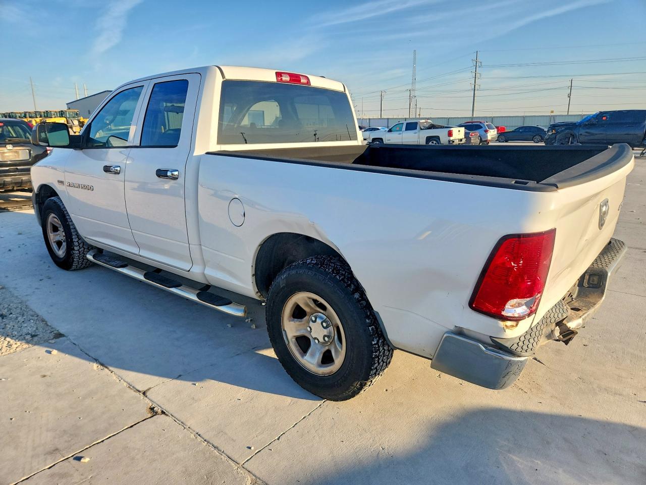2012 Dodge Ram 1500 St Белый vin: 1C6RD7FT1CS339243