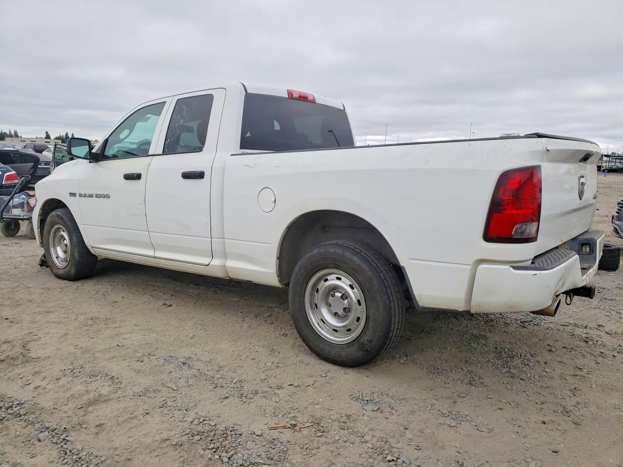 2012 Dodge Ram 1500 St Белый vin: 1C6RD7FT2CS261670