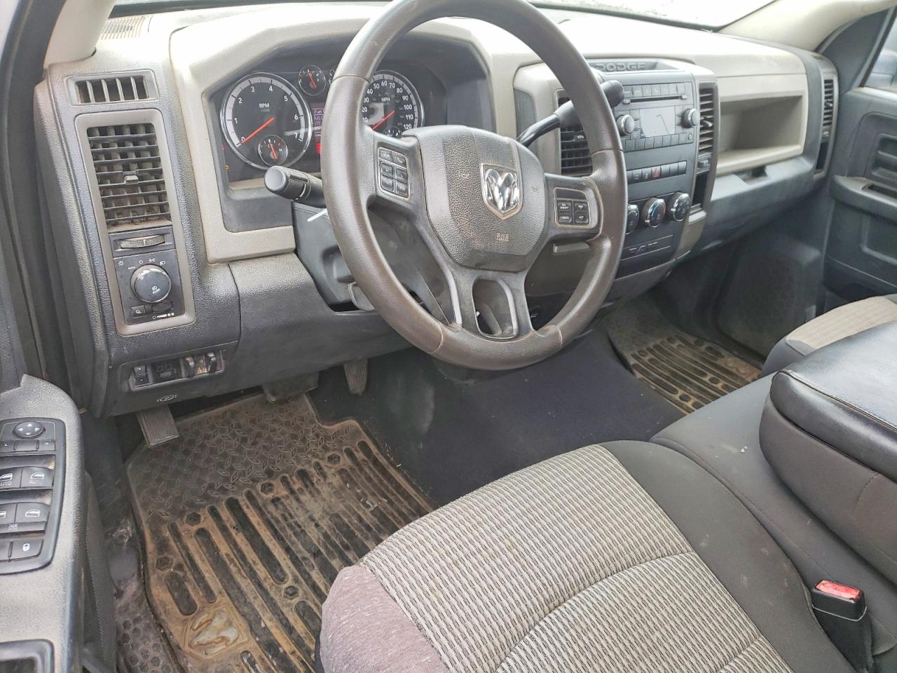 2012 Dodge Ram 1500 St Белый vin: 1C6RD7FT2CS261670