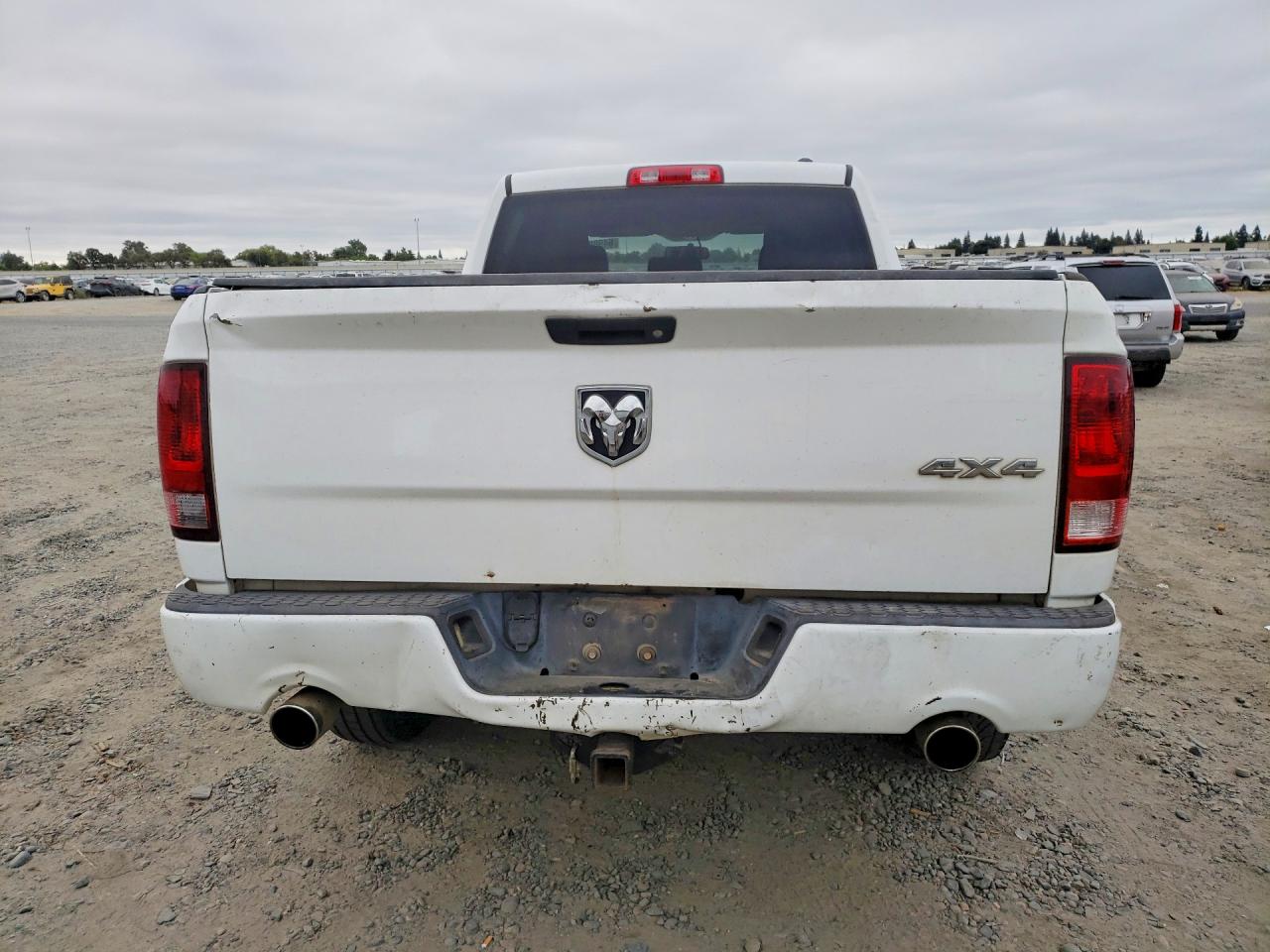2012 Dodge Ram 1500 St Белый vin: 1C6RD7FT2CS261670
