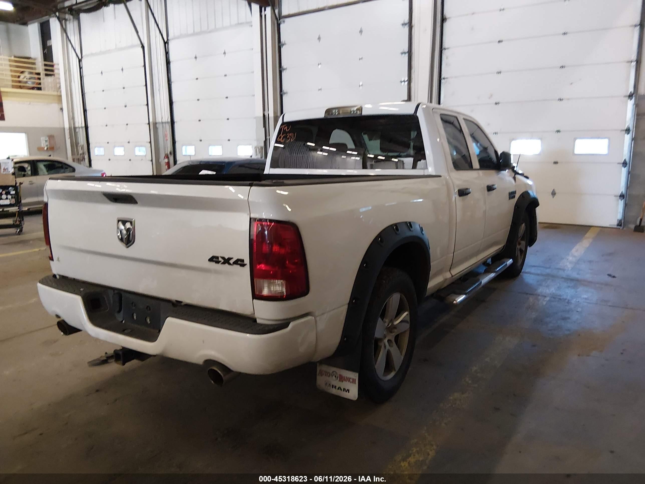 2012 Ram 1500 St Белый vin: 1C6RD7FT3CS260429