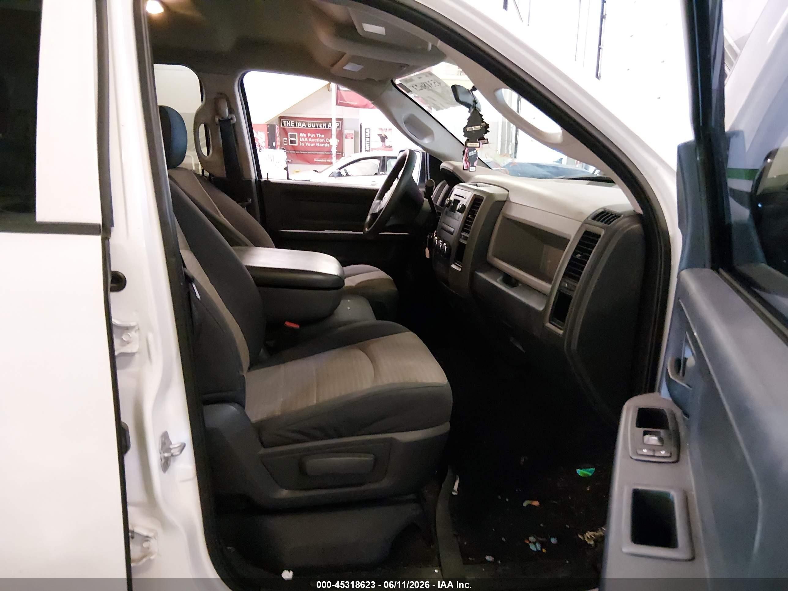 2012 Ram 1500 St Белый vin: 1C6RD7FT3CS260429