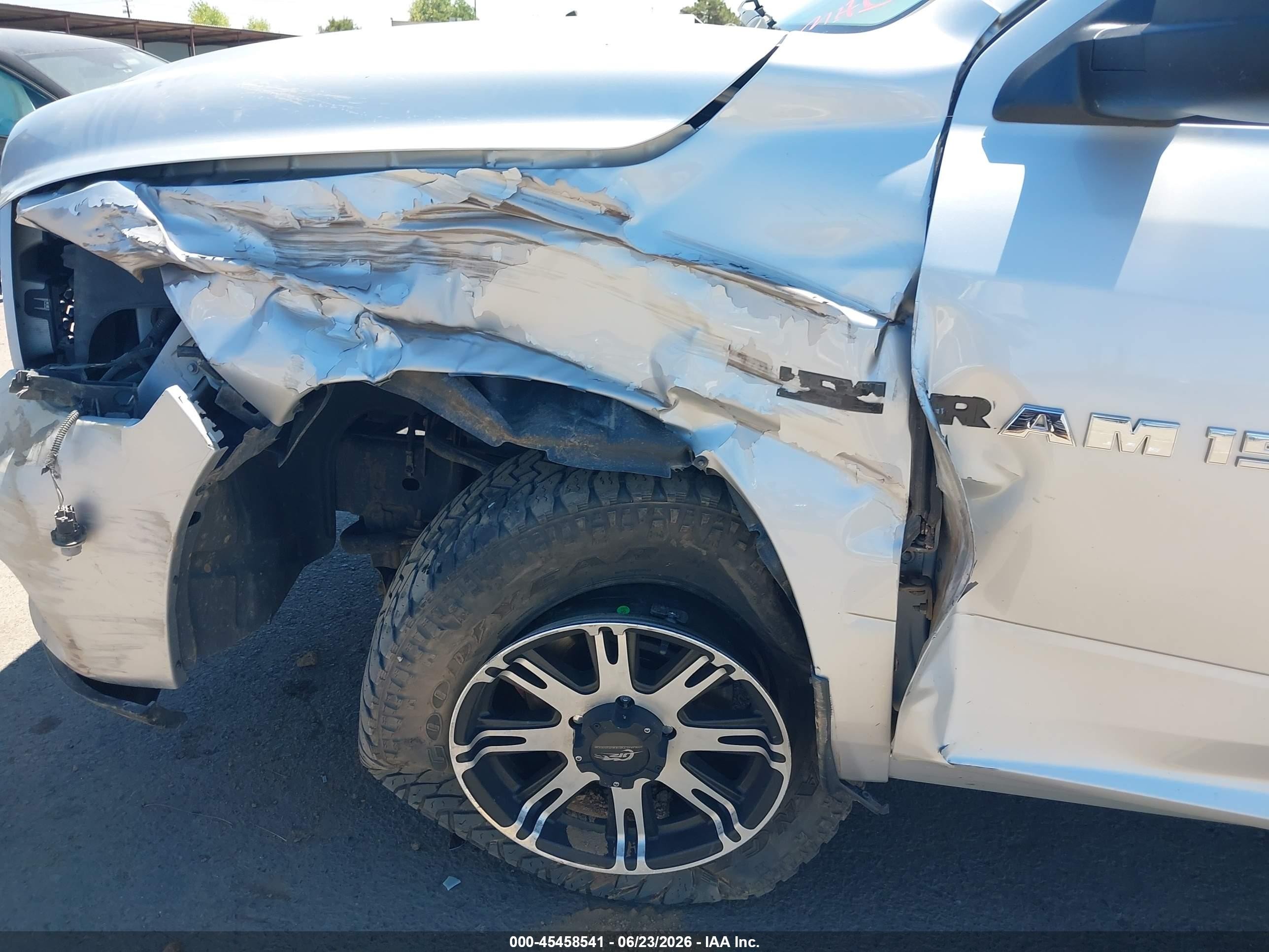 2012 Ram 1500 Express Silver vin: 1C6RD7FT4CS142289