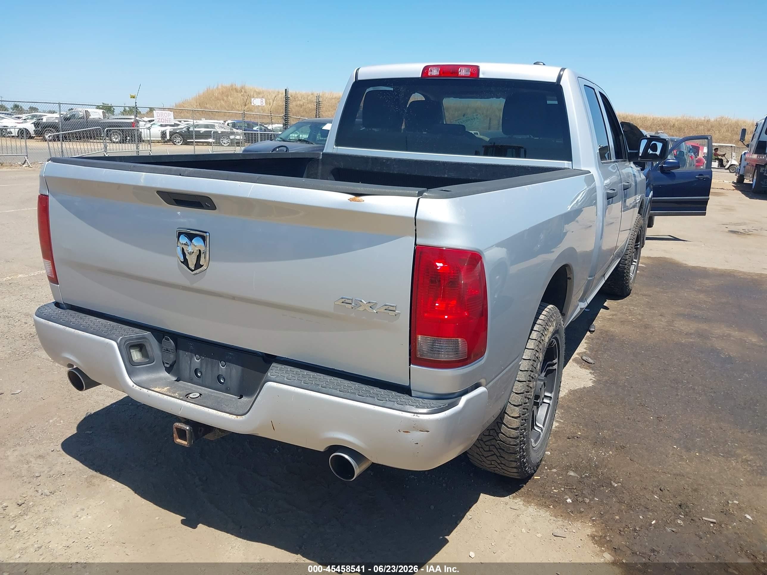 2012 Ram 1500 Express Silver vin: 1C6RD7FT4CS142289
