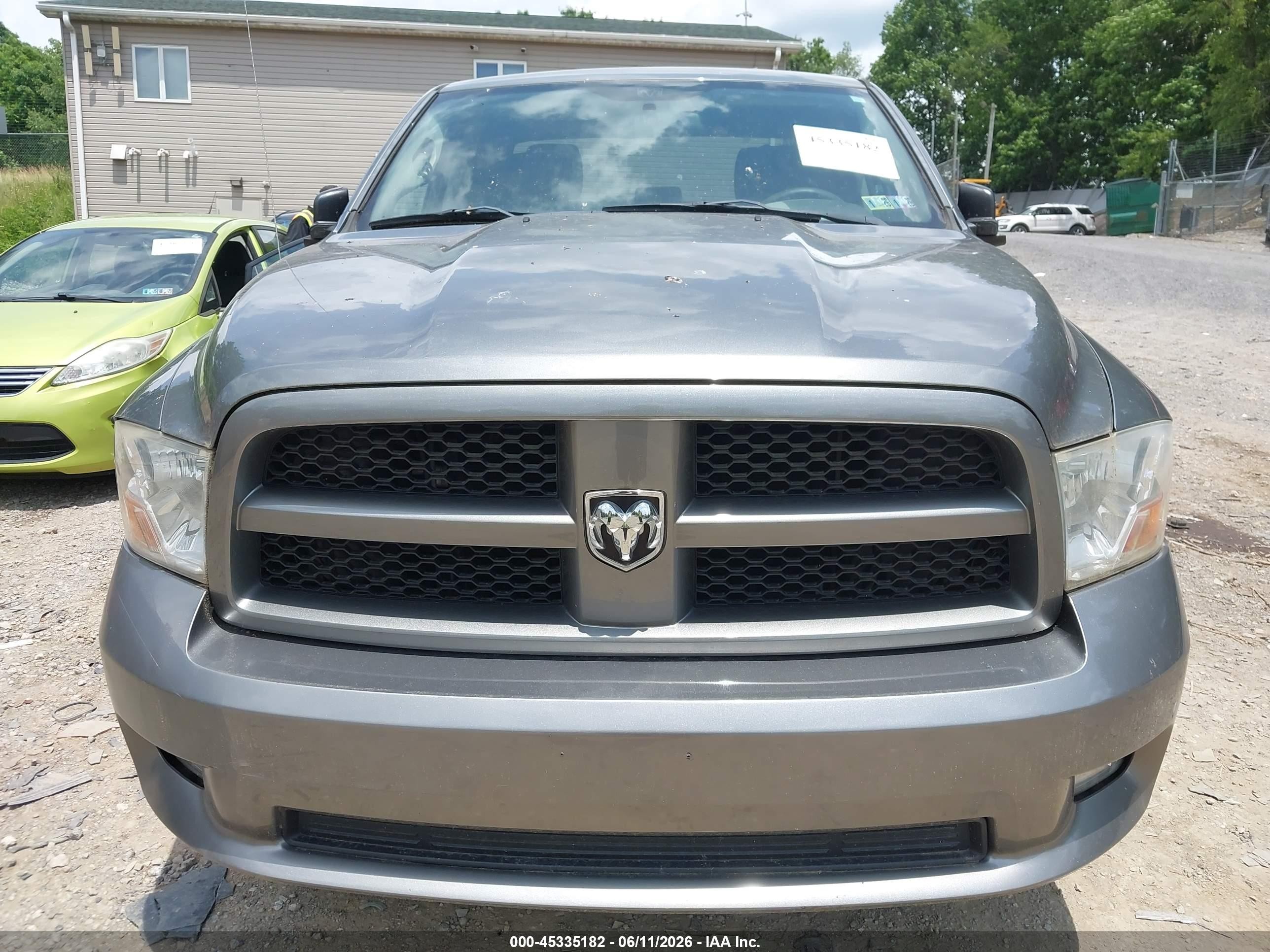 2012 Ram 1500 St Серый vin: 1C6RD7FT4CS287056