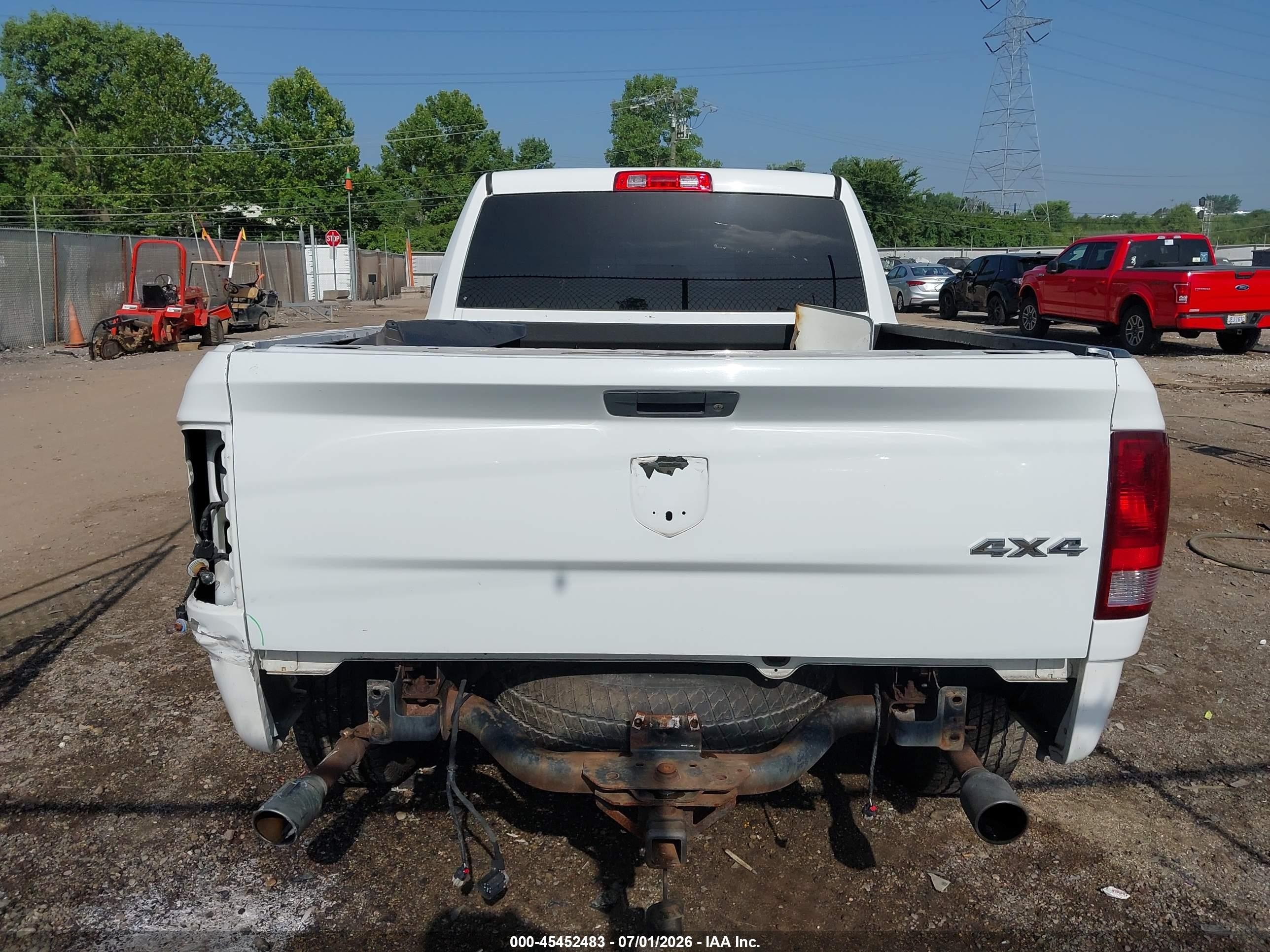 2012 Ram 1500 Express White vin: 1C6RD7FT5CS341111