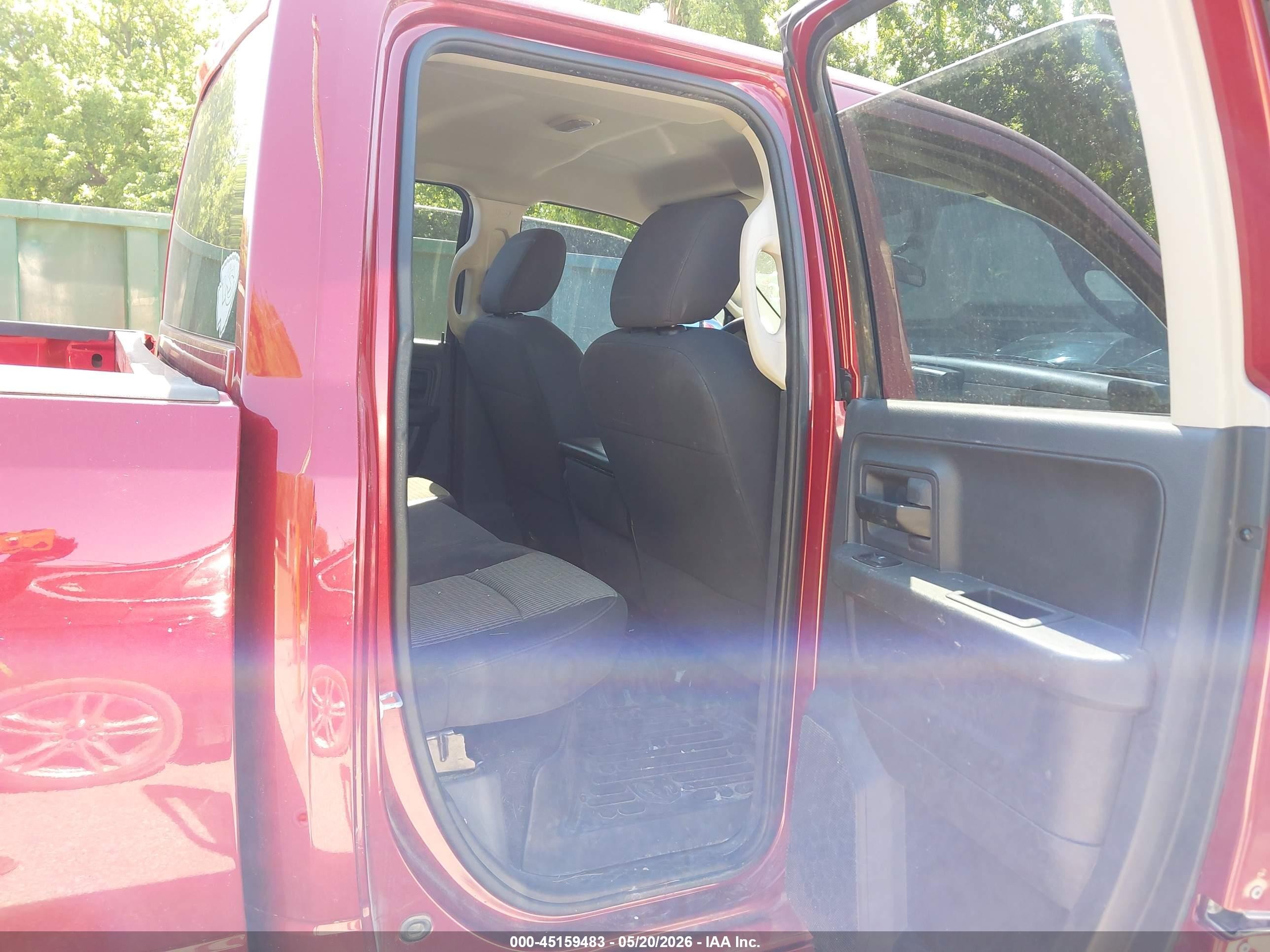 2012 Ram 1500 St Red vin: 1C6RD7FT6CS164875