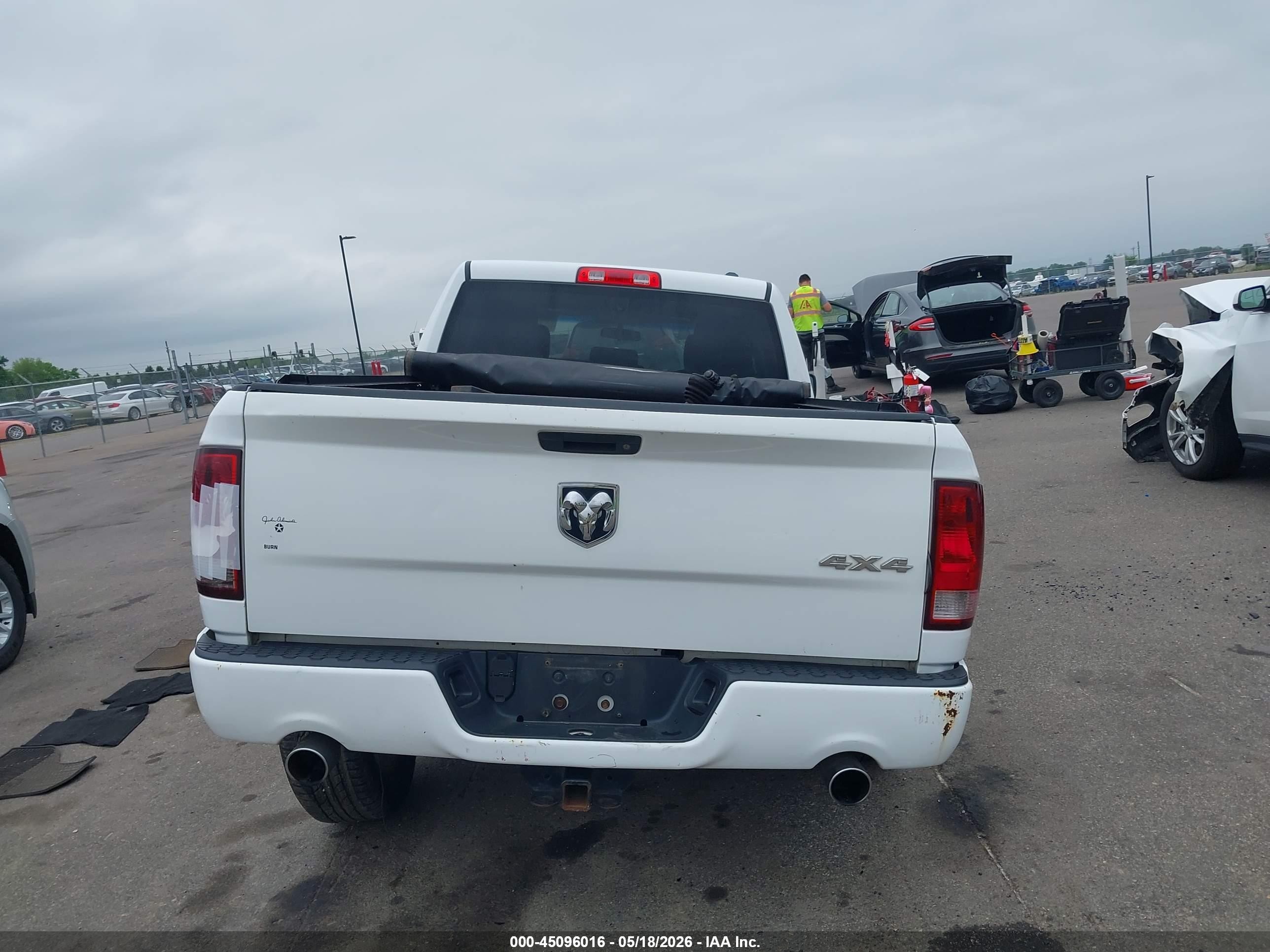 2012 Ram 1500 St Белый vin: 1C6RD7FT8CS327428
