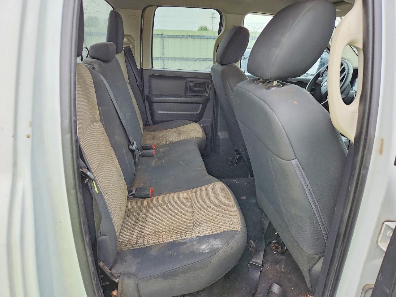 2012 Dodge Ram 1500 St White vin: 1C6RD7FT9CS303218