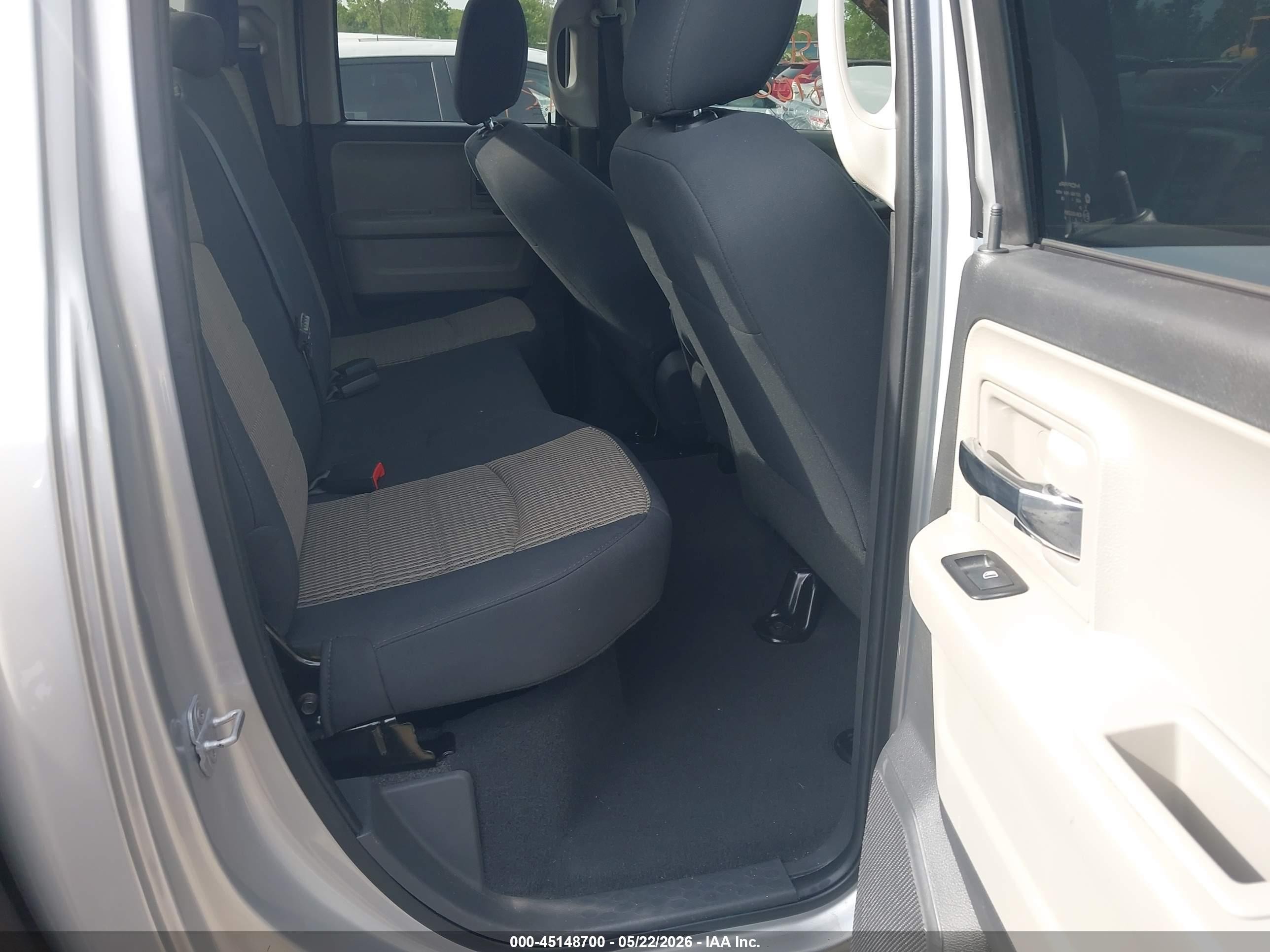 2012 Ram 1500 Slt Silver vin: 1C6RD7GP5CS194578
