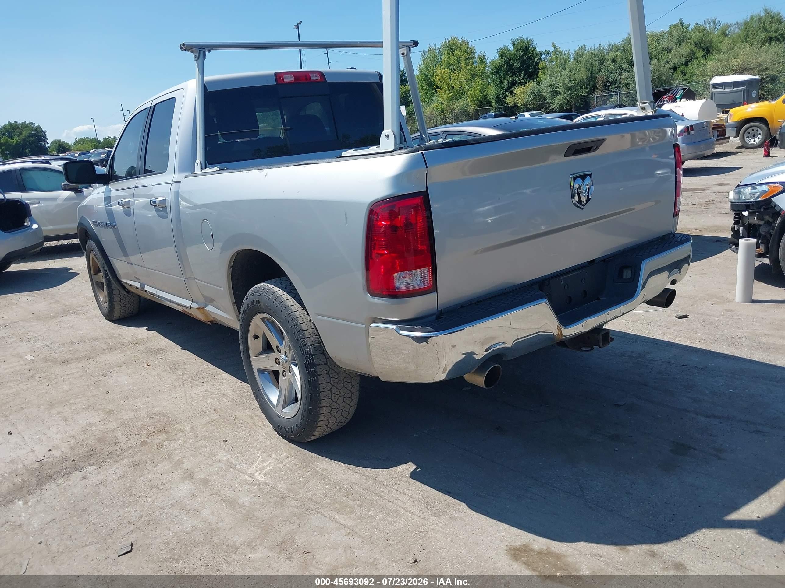 2012 Ram 1500 Slt Silver vin: 1C6RD7GT2CS105935