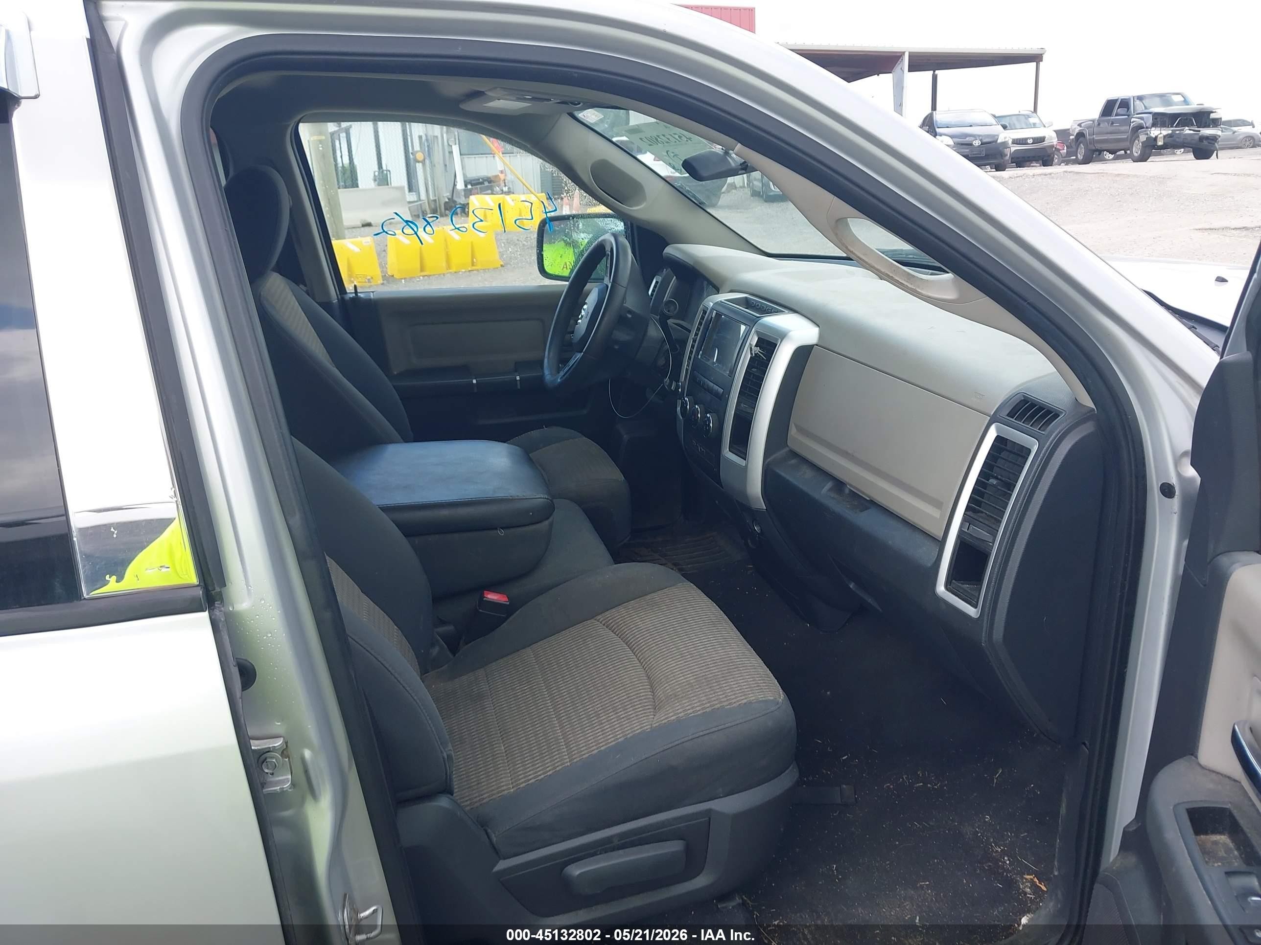 2012 Ram 1500 Slt Silver vin: 1C6RD7GT9CS249708