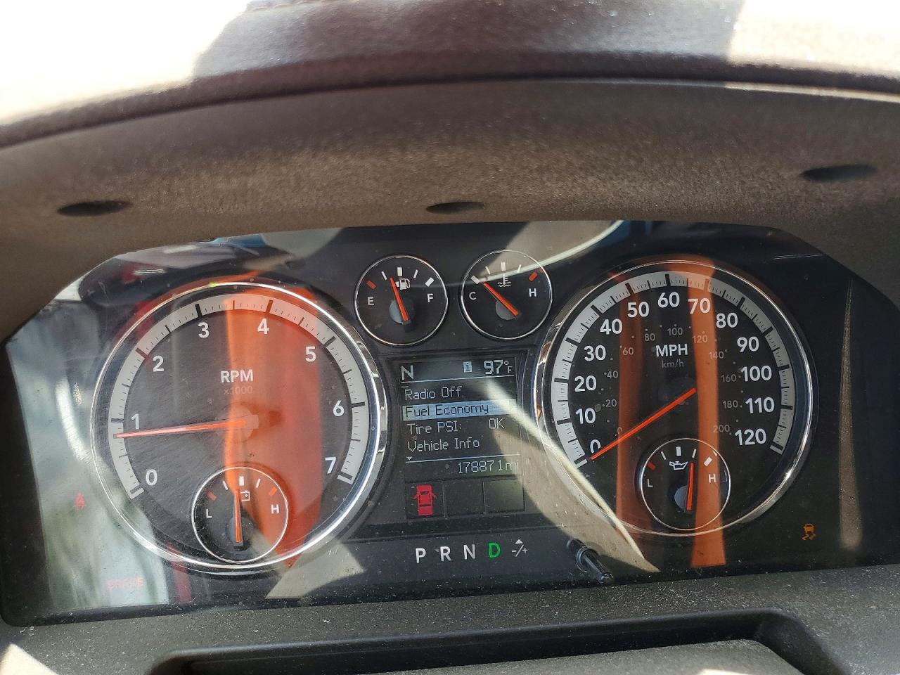 2012 Dodge Ram 1500 Sport Red vin: 1C6RD7HT5CS107967