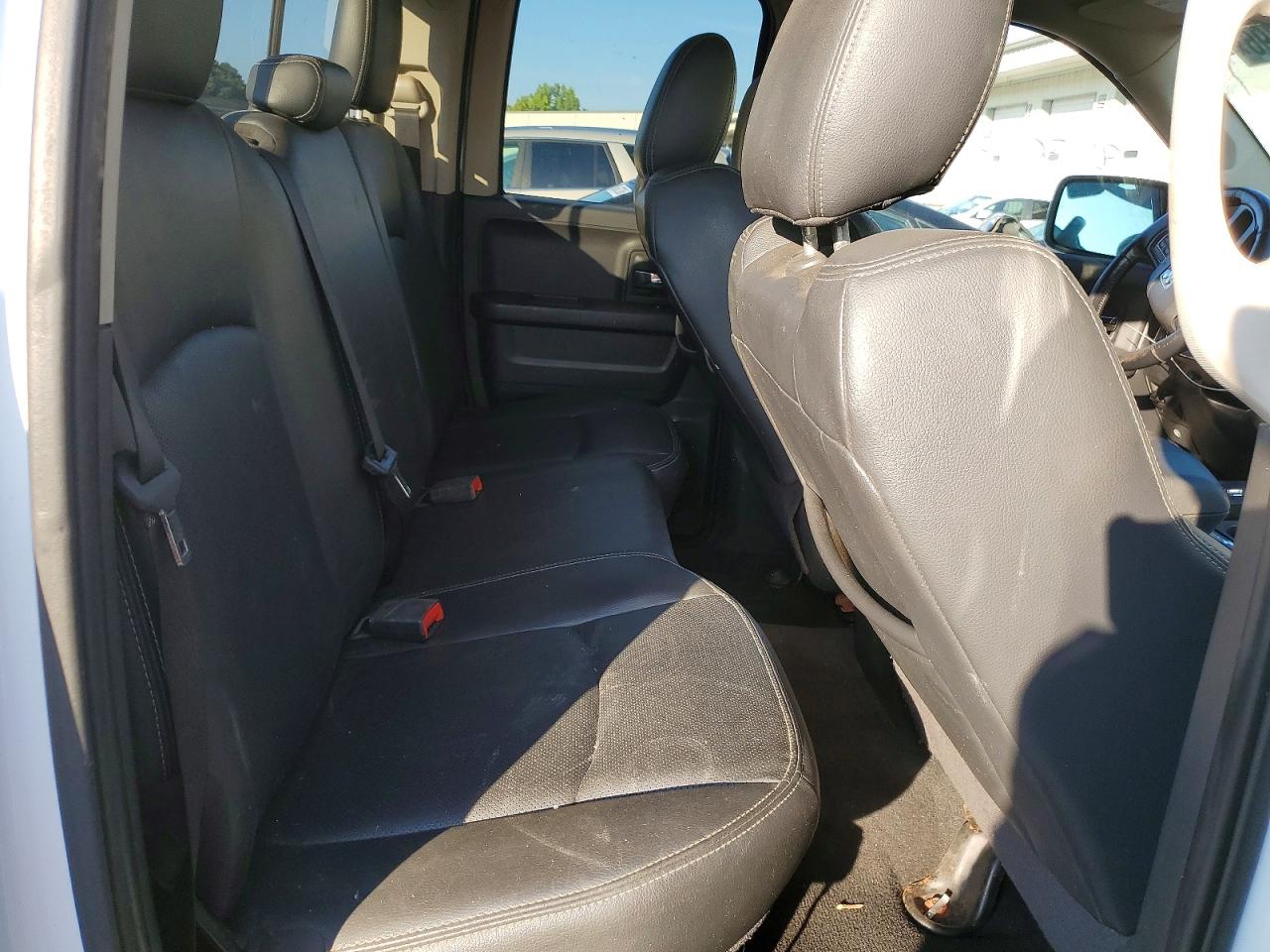 2012 Dodge Ram 1500 Laramie White vin: 1C6RD7JT5CS109261
