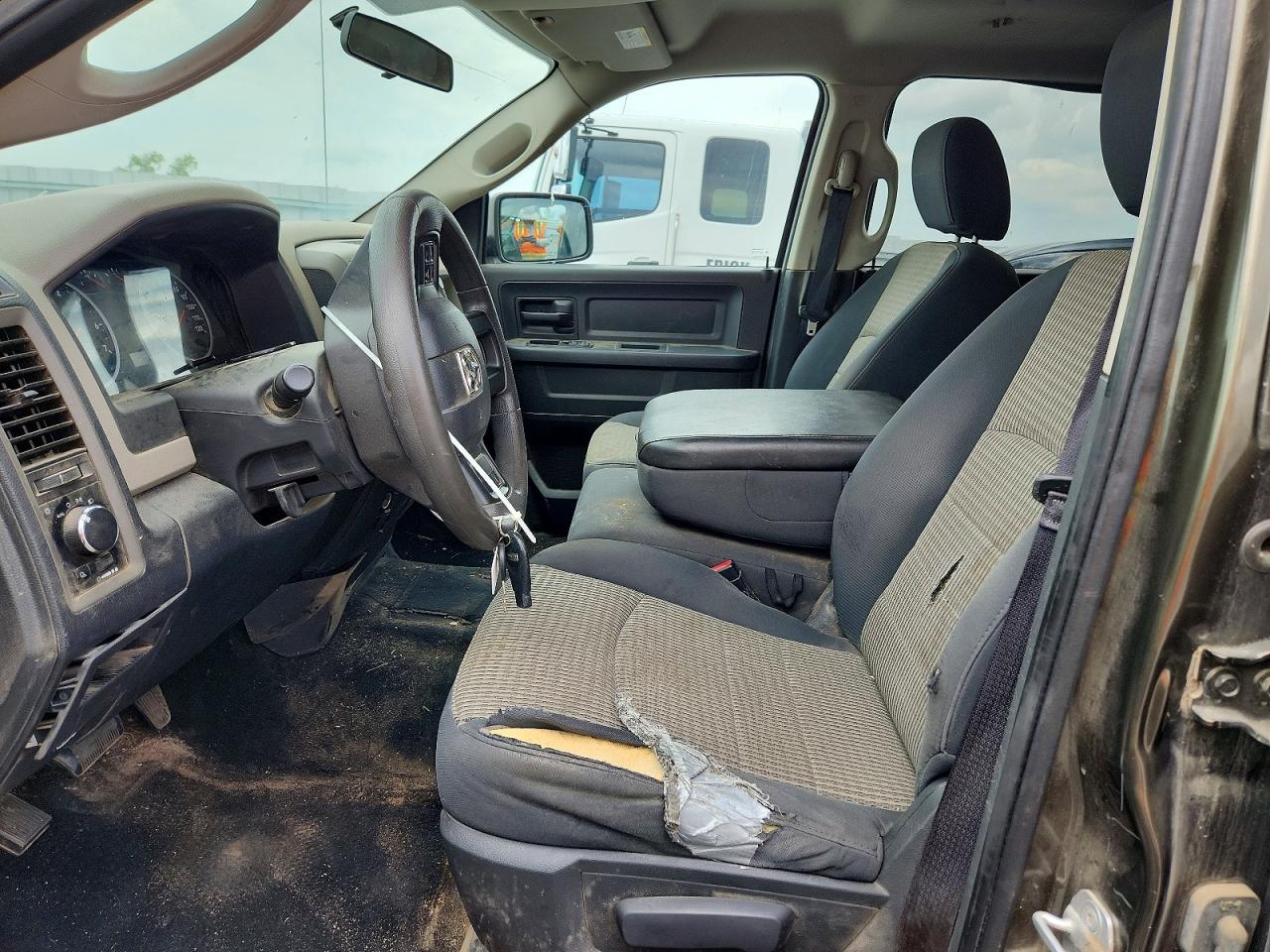 2012 Dodge Ram 1500 St Зеленый vin: 1C6RD7KP3CS178211