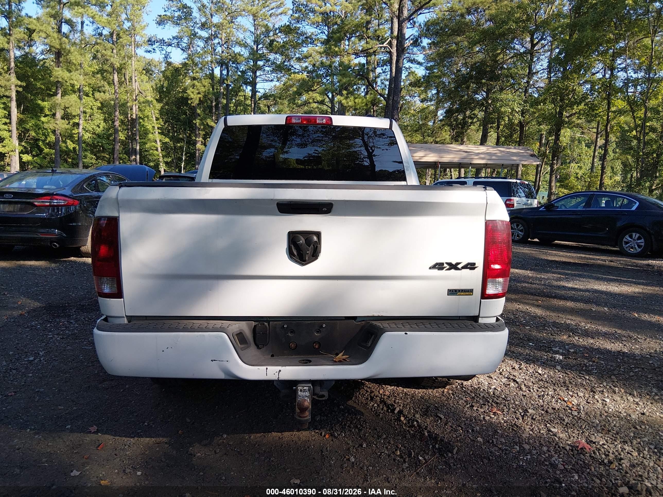 2012 Ram 1500 Tradesman White vin: 1C6RD7KP7CS289215
