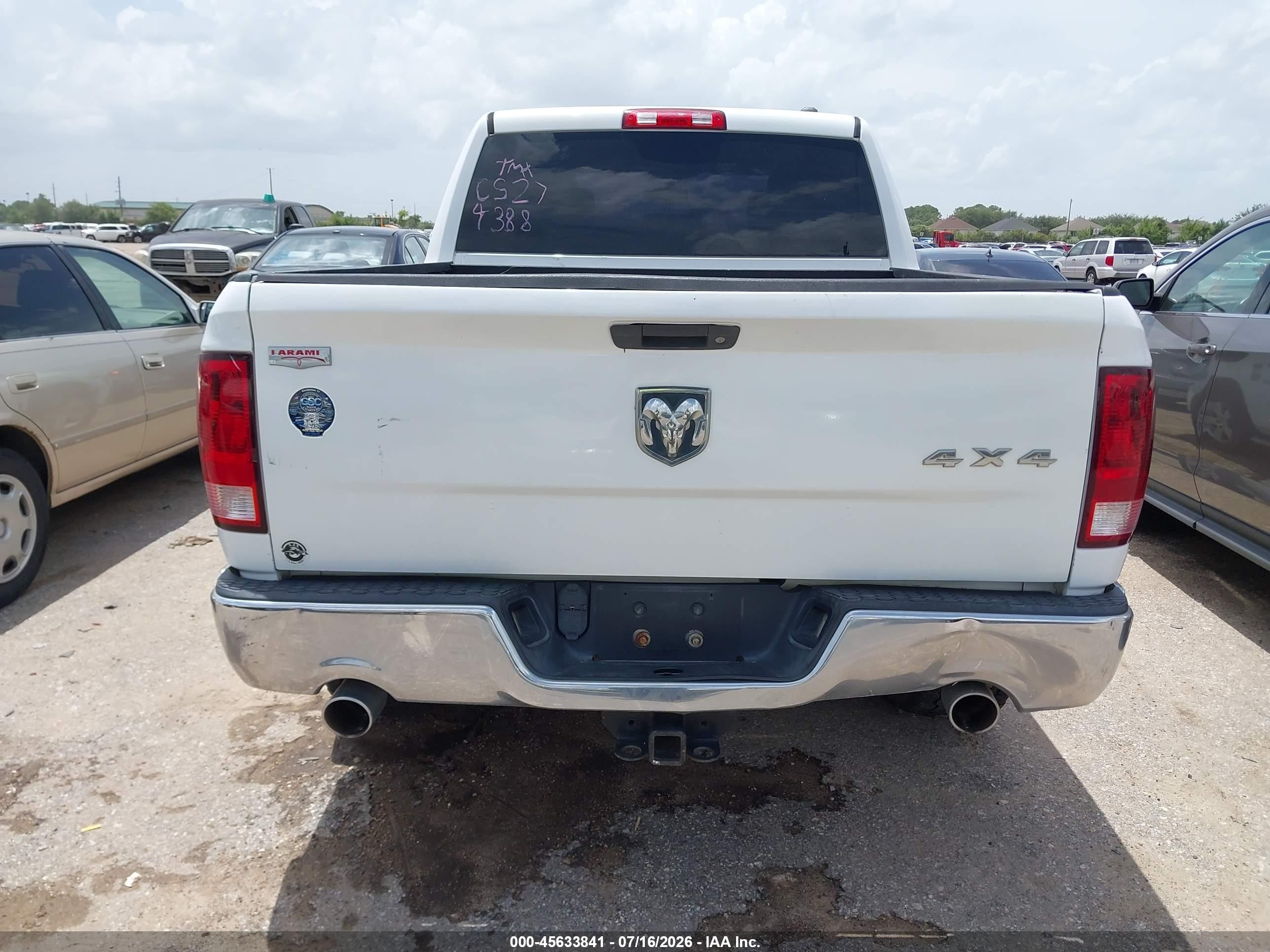 2012 Ram 1500 Express White vin: 1C6RD7KT0CS274388