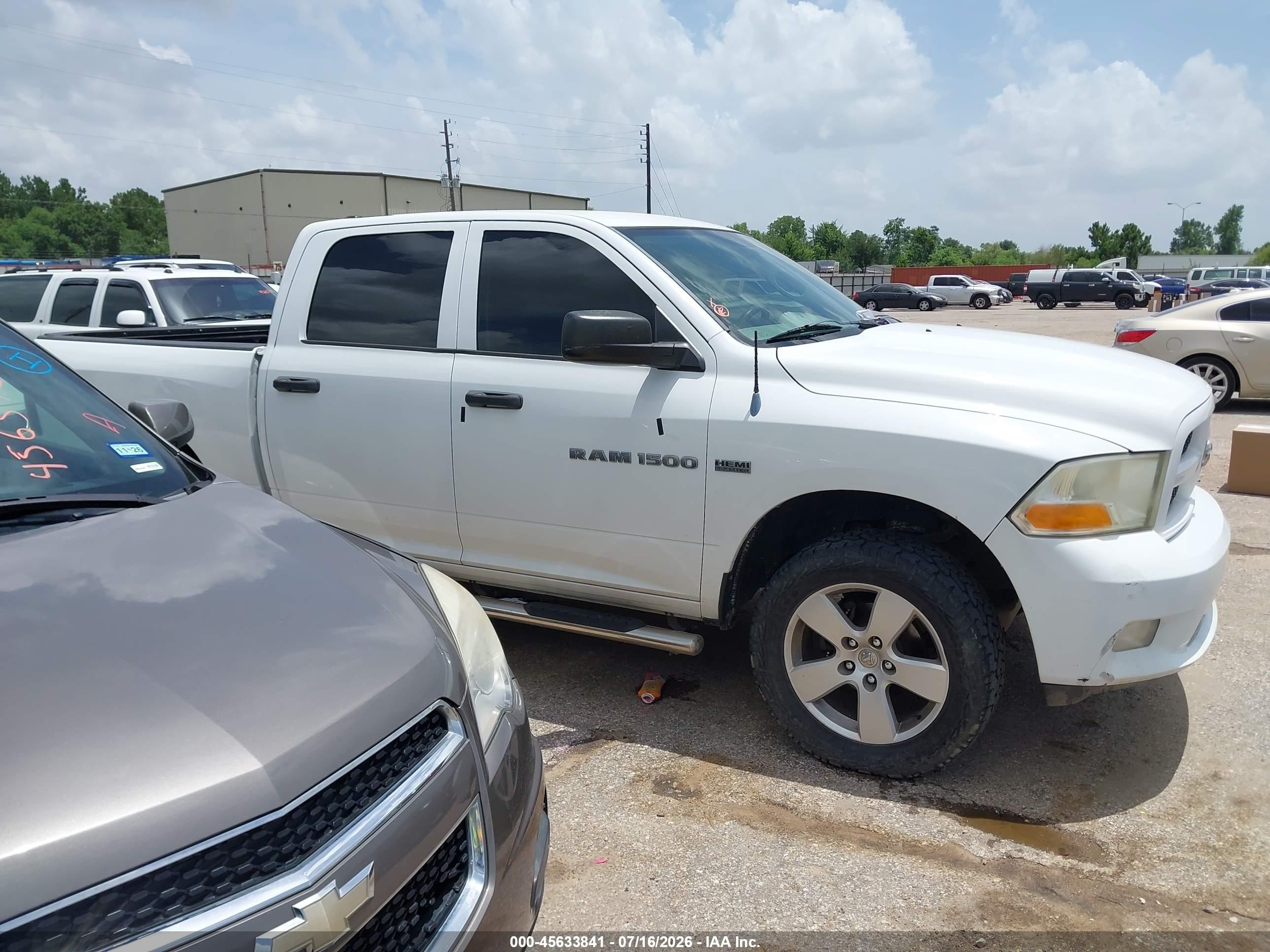 2012 Ram 1500 Express White vin: 1C6RD7KT0CS274388