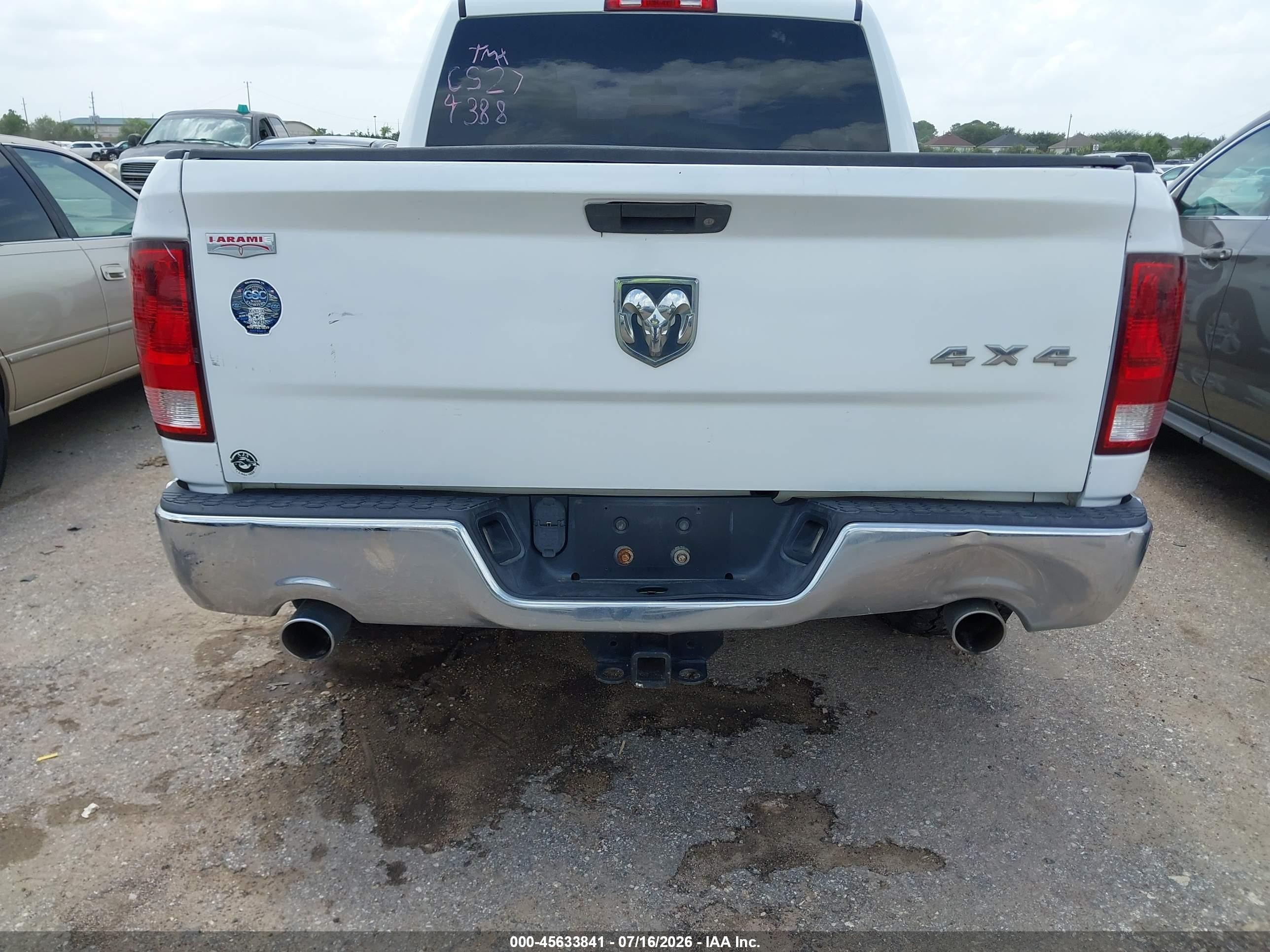 2012 Ram 1500 Express White vin: 1C6RD7KT0CS274388