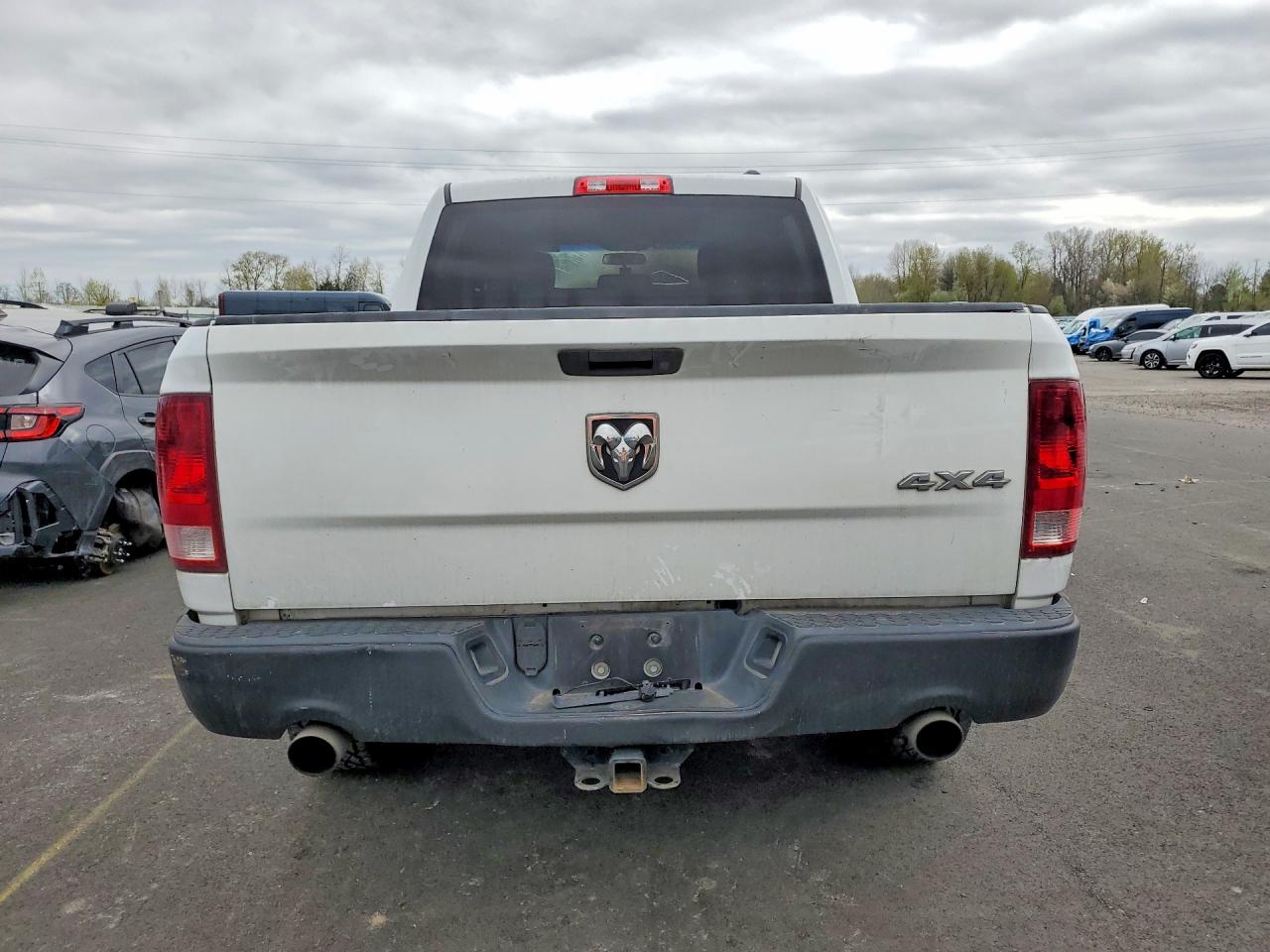 2012 Dodge Ram 1500 St White vin: 1C6RD7KT1CS185431