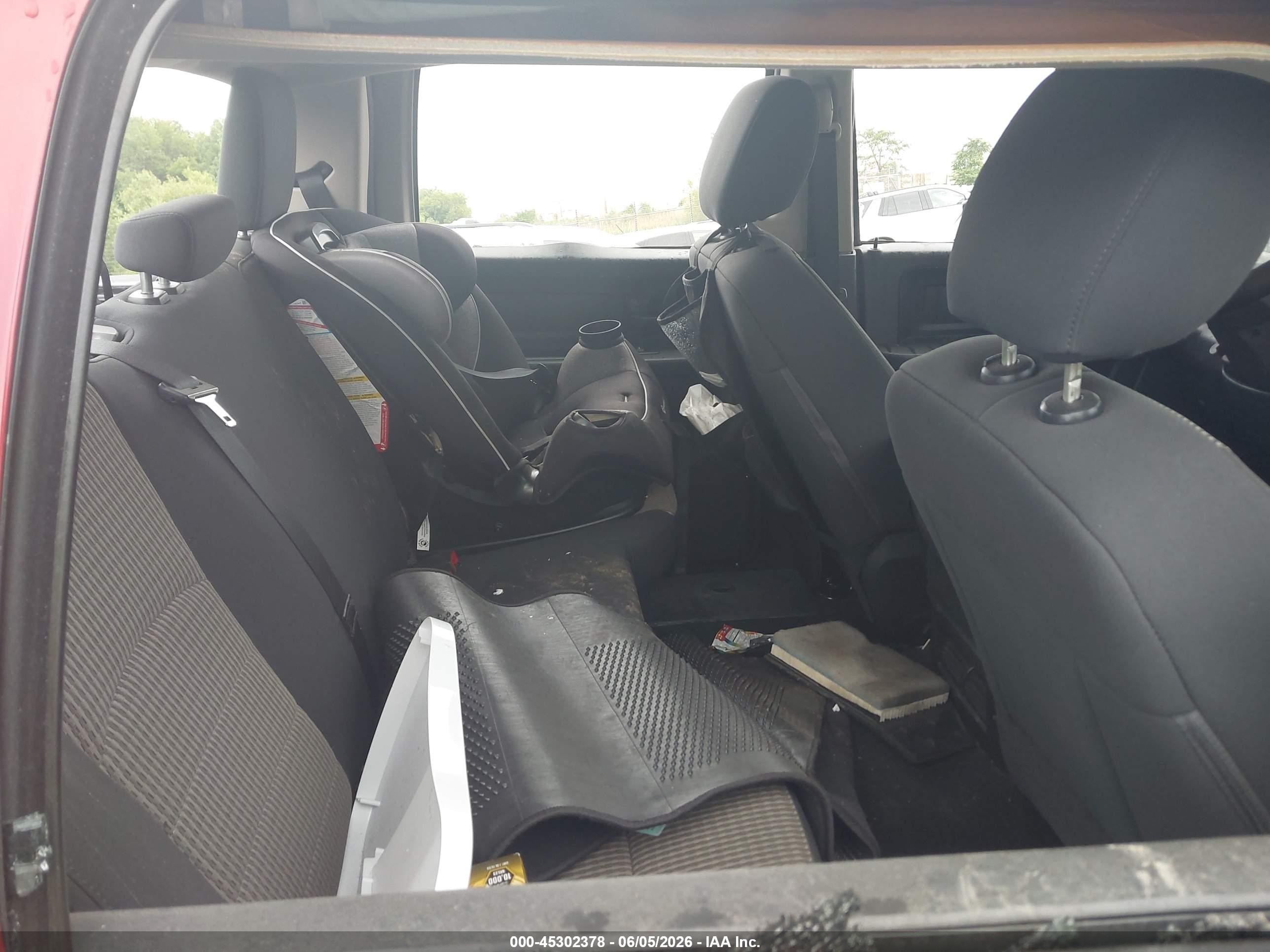 2012 Ram 1500 St Red vin: 1C6RD7KT2CS344229