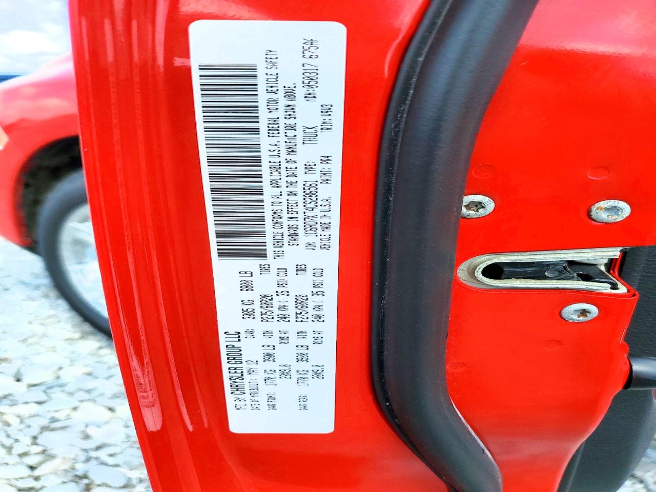 2012 Dodge Ram 1500 St Красный vin: 1C6RD7KT4CS286561
