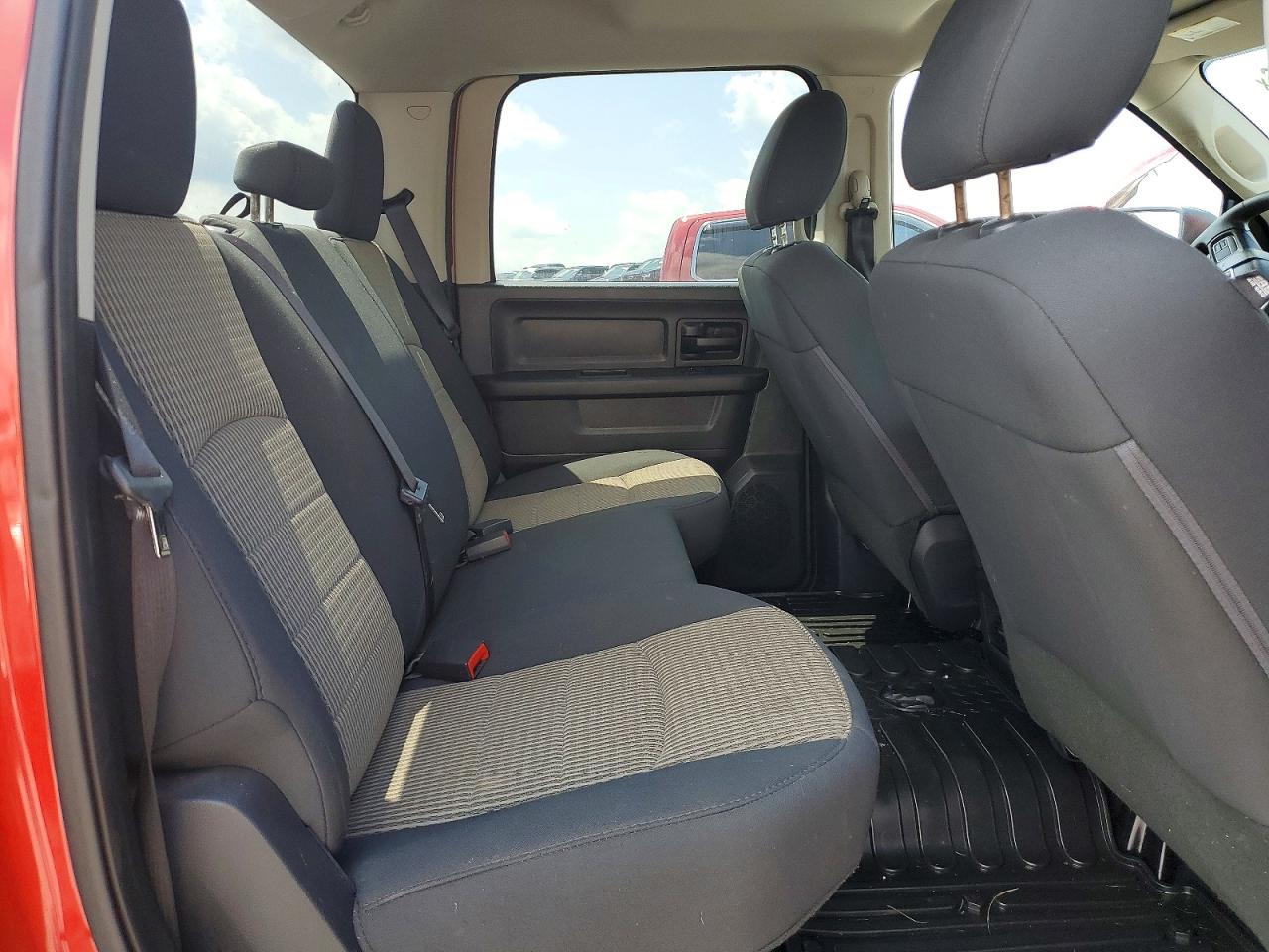 2012 Dodge Ram 1500 St Красный vin: 1C6RD7KT4CS286561