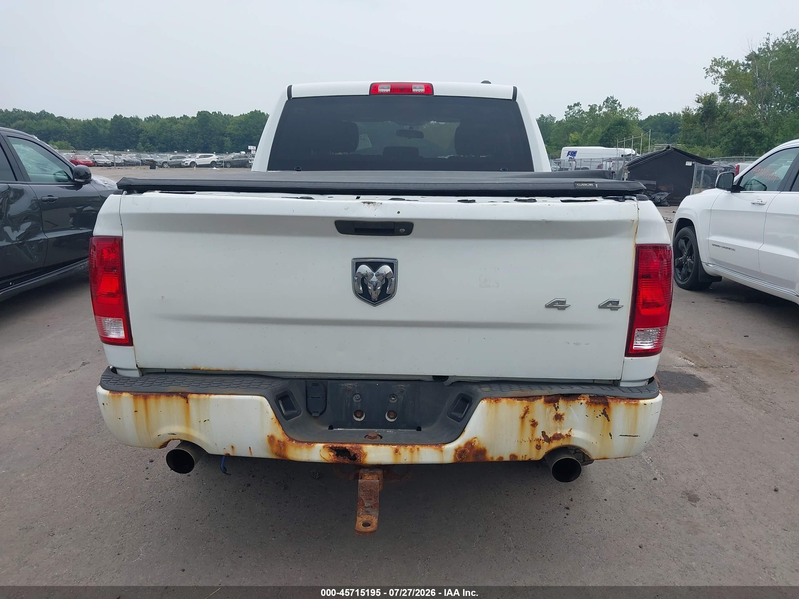 2012 Ram 1500 Express White vin: 1C6RD7KT5CS176683