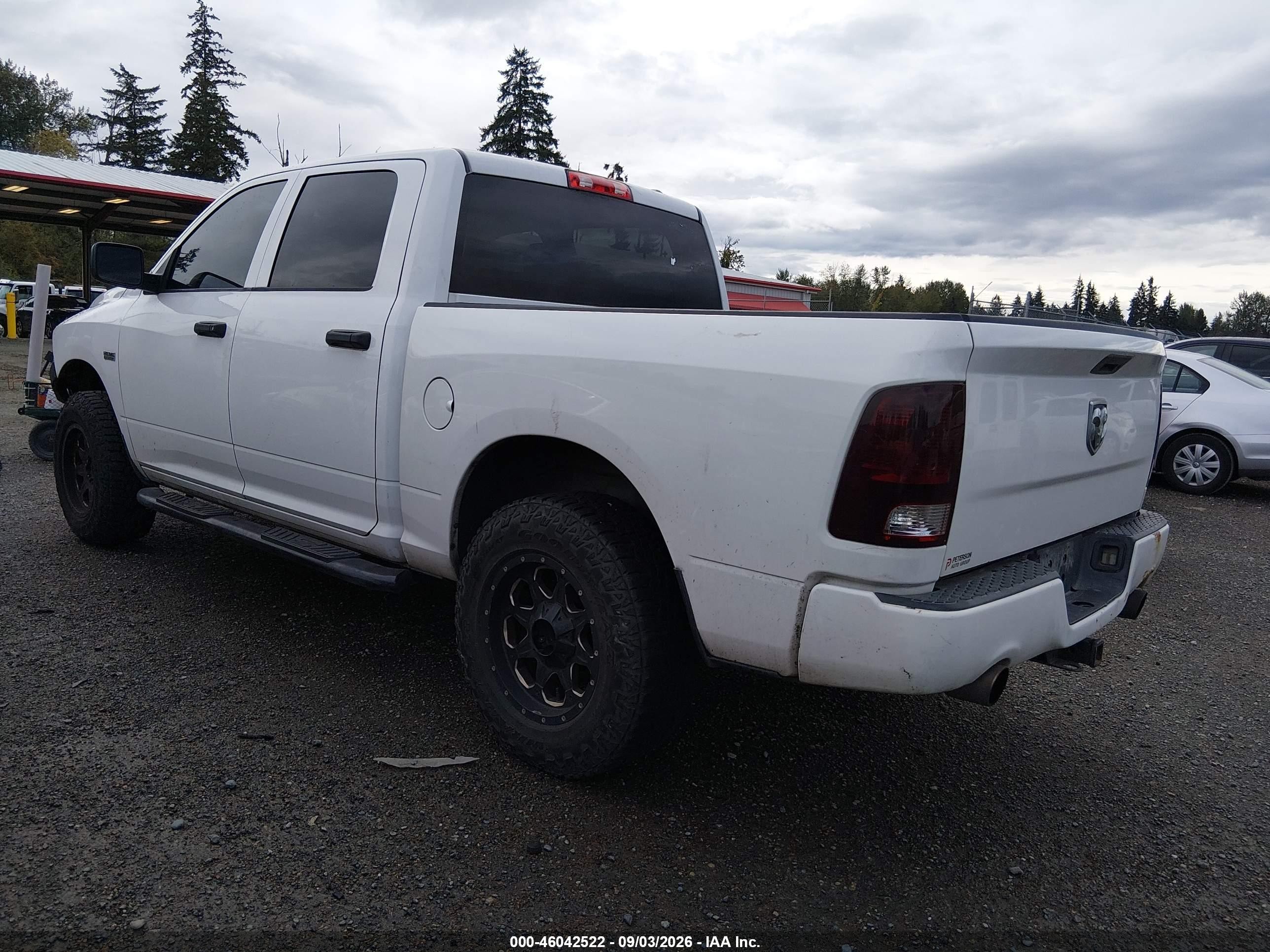 2012 Ram 1500 Express White vin: 1C6RD7KT6CS345917
