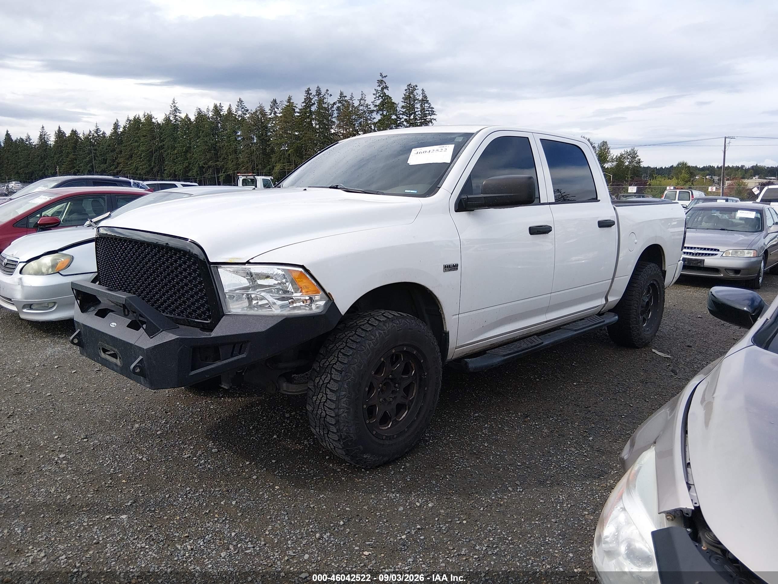 2012 Ram 1500 Express White vin: 1C6RD7KT6CS345917