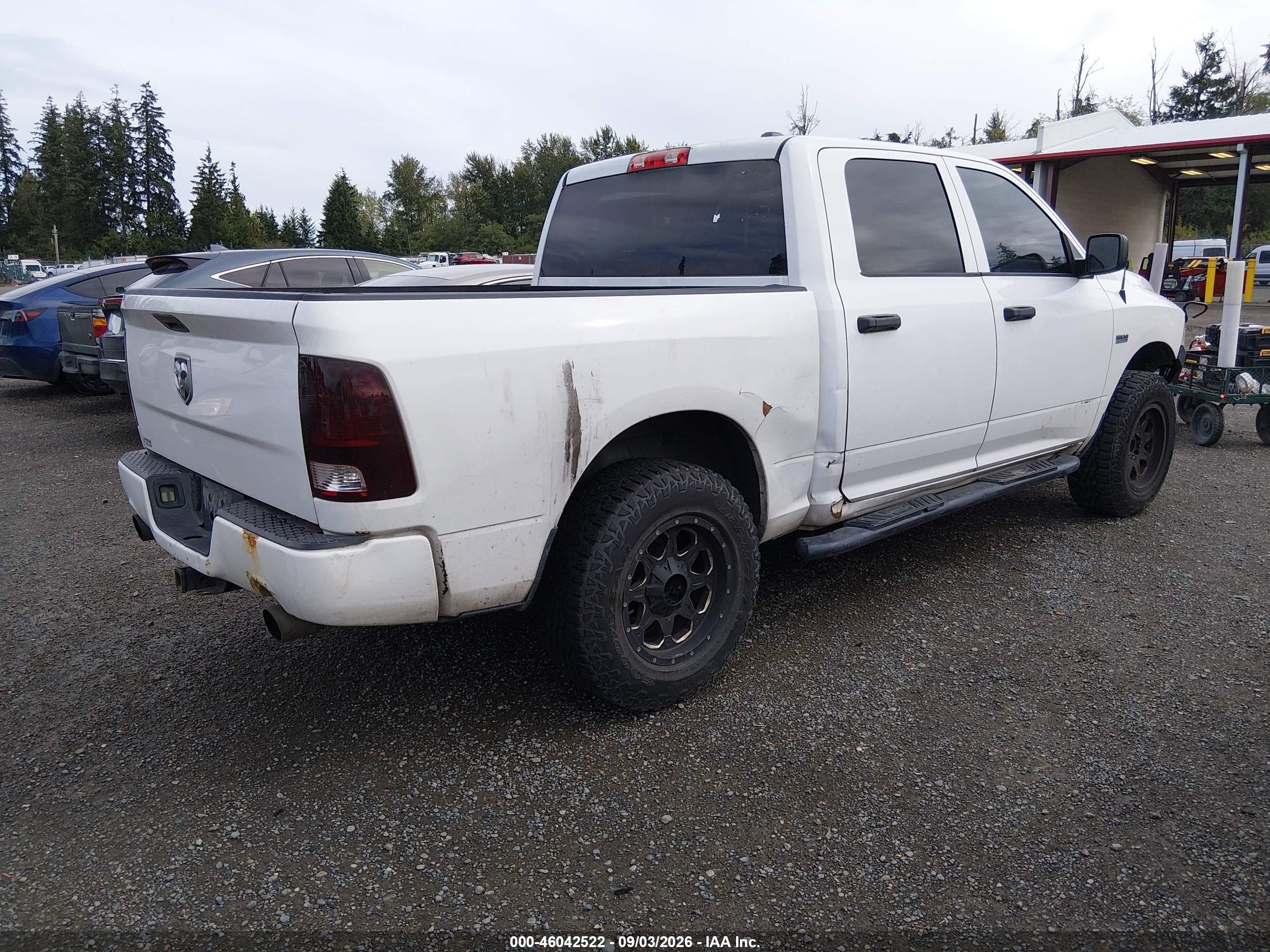 2012 Ram 1500 Express White vin: 1C6RD7KT6CS345917