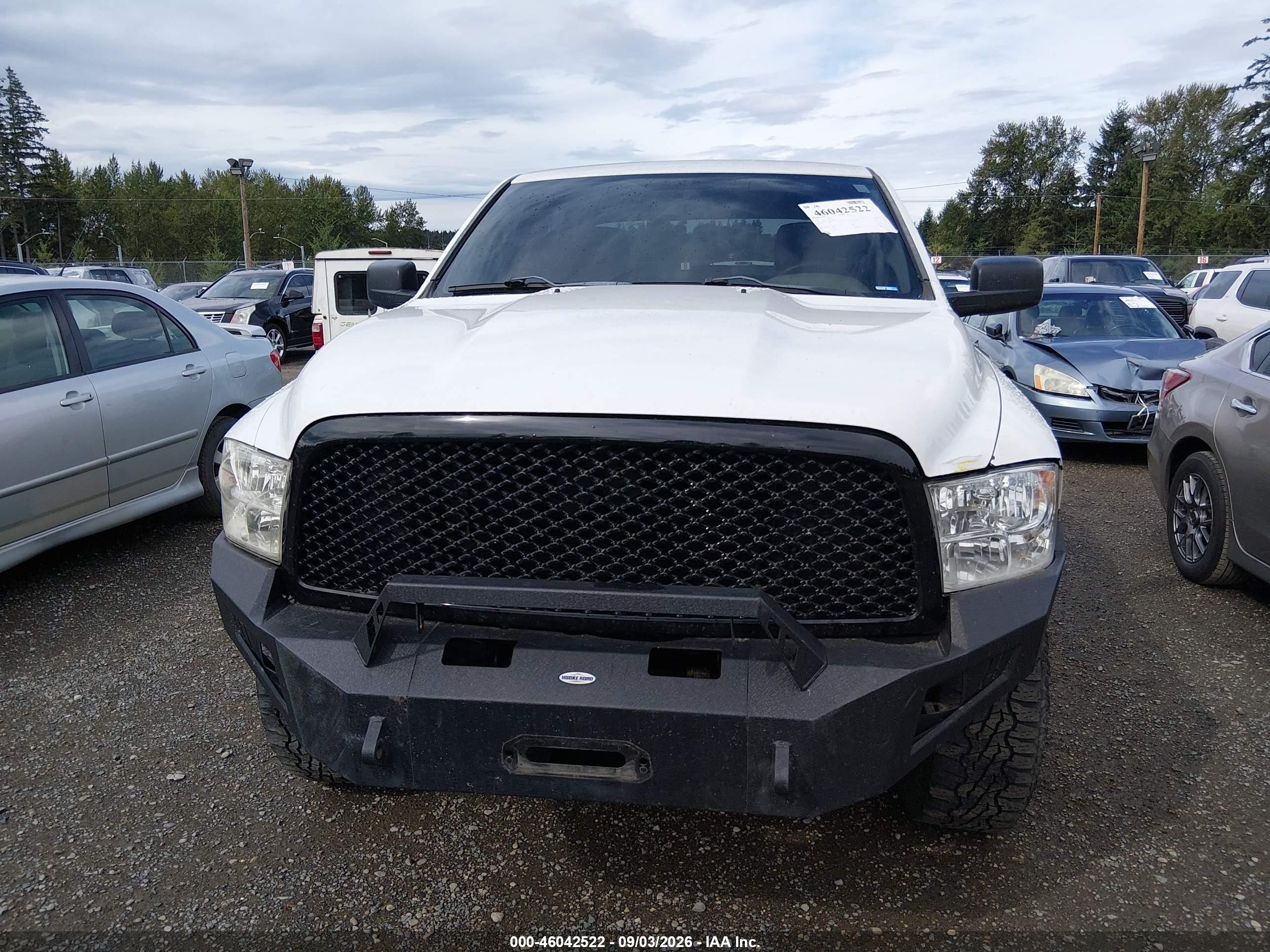 2012 Ram 1500 Express White vin: 1C6RD7KT6CS345917