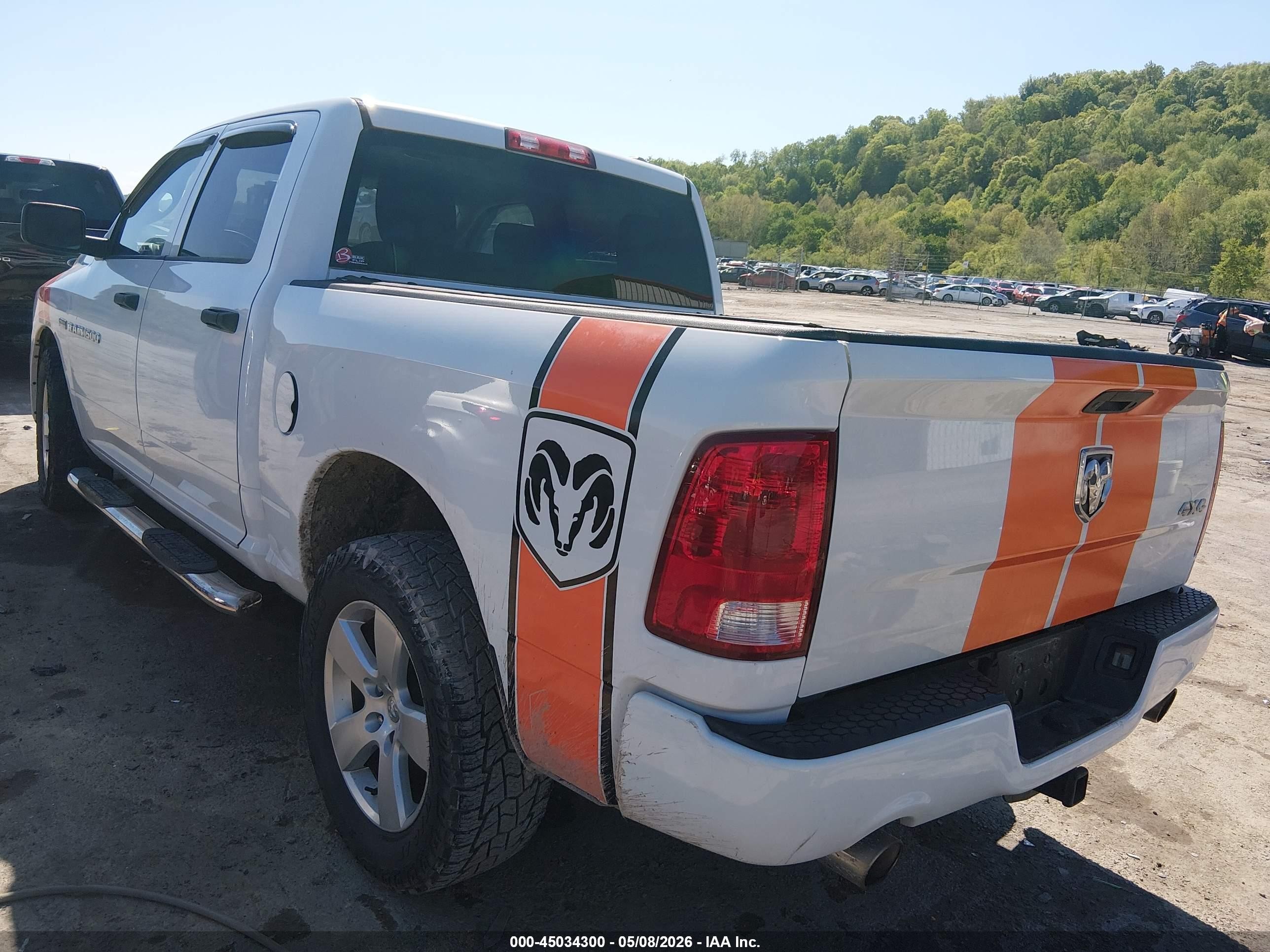2012 Ram 1500 St White vin: 1C6RD7KTXCS208446