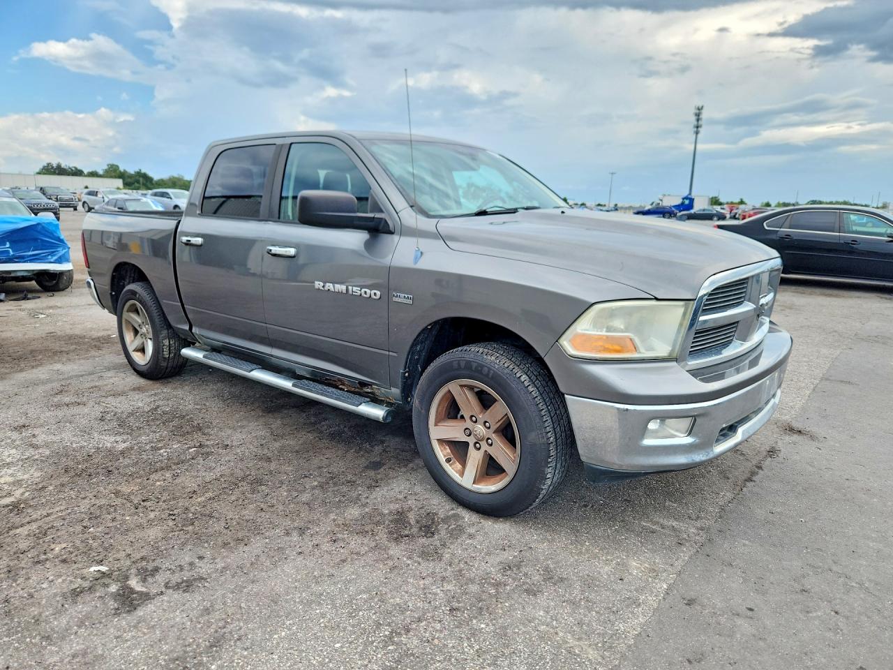 2012 Dodge Ram 1500 Slt Серый vin: 1C6RD7LT1CS320437