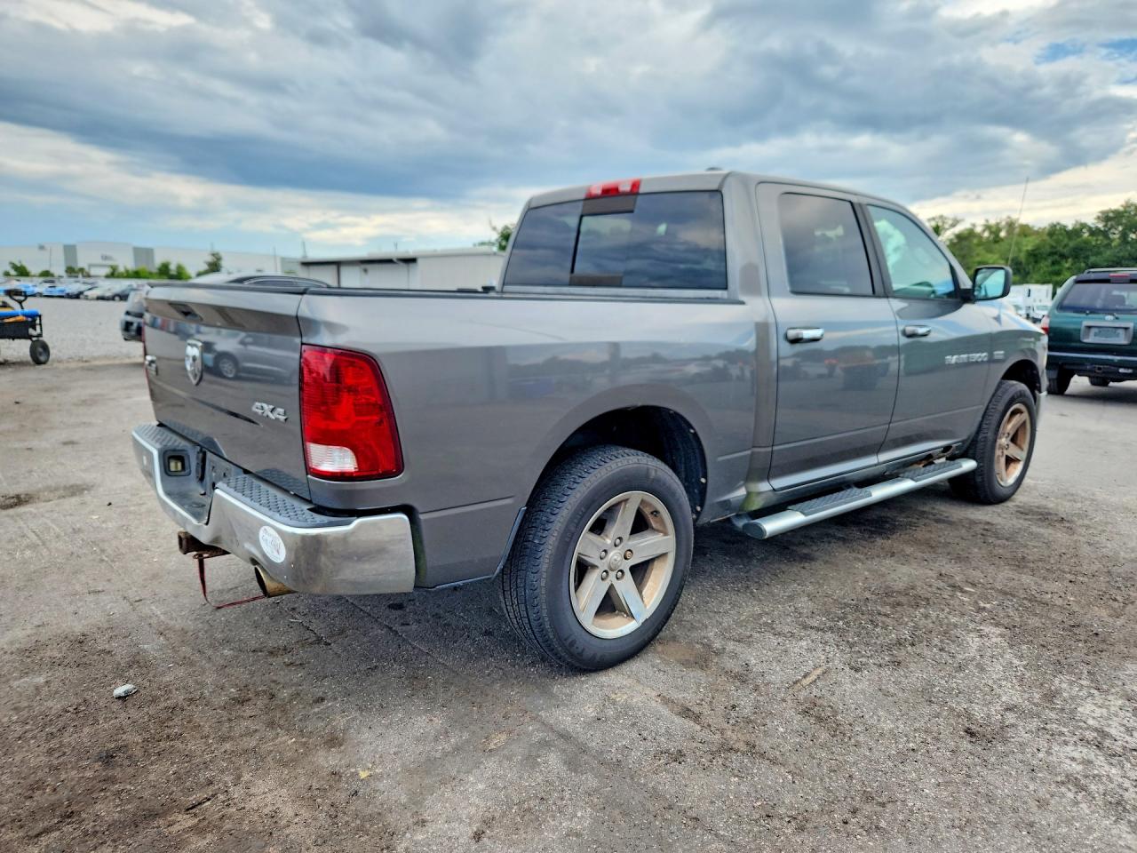 2012 Dodge Ram 1500 Slt Серый vin: 1C6RD7LT1CS320437