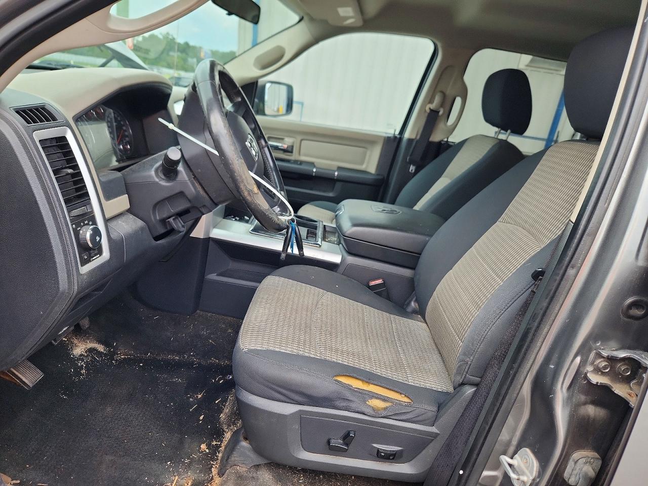 2012 Dodge Ram 1500 Slt Серый vin: 1C6RD7LT1CS320437