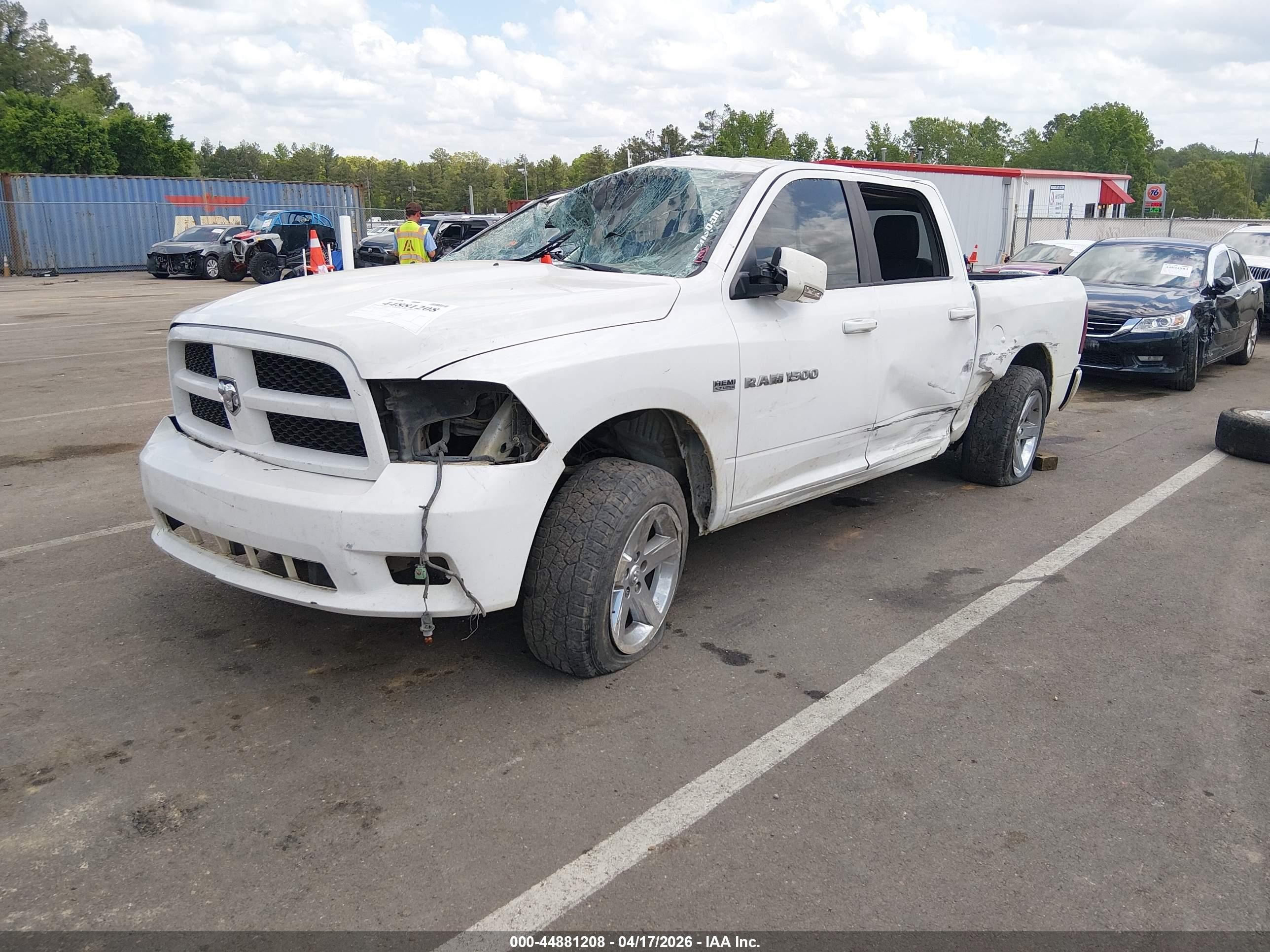2012 Ram 1500 Sport White vin: 1C6RD7MT0CS176314