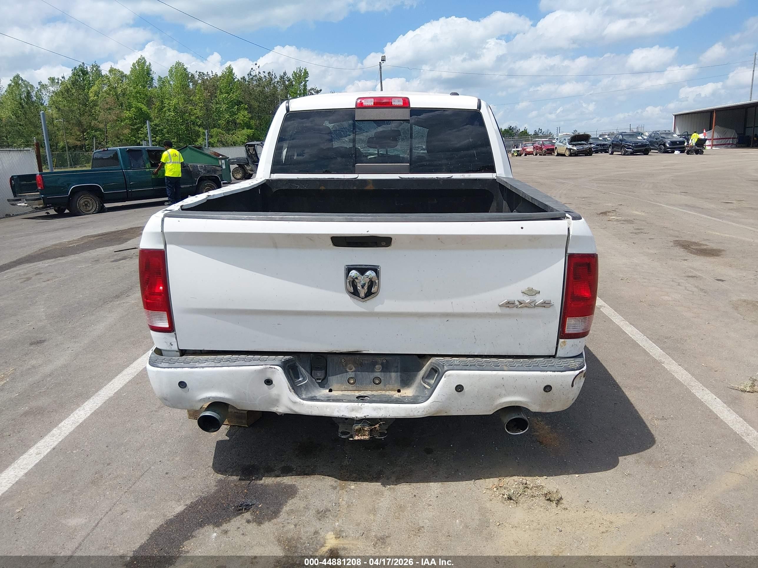 2012 Ram 1500 Sport White vin: 1C6RD7MT0CS176314