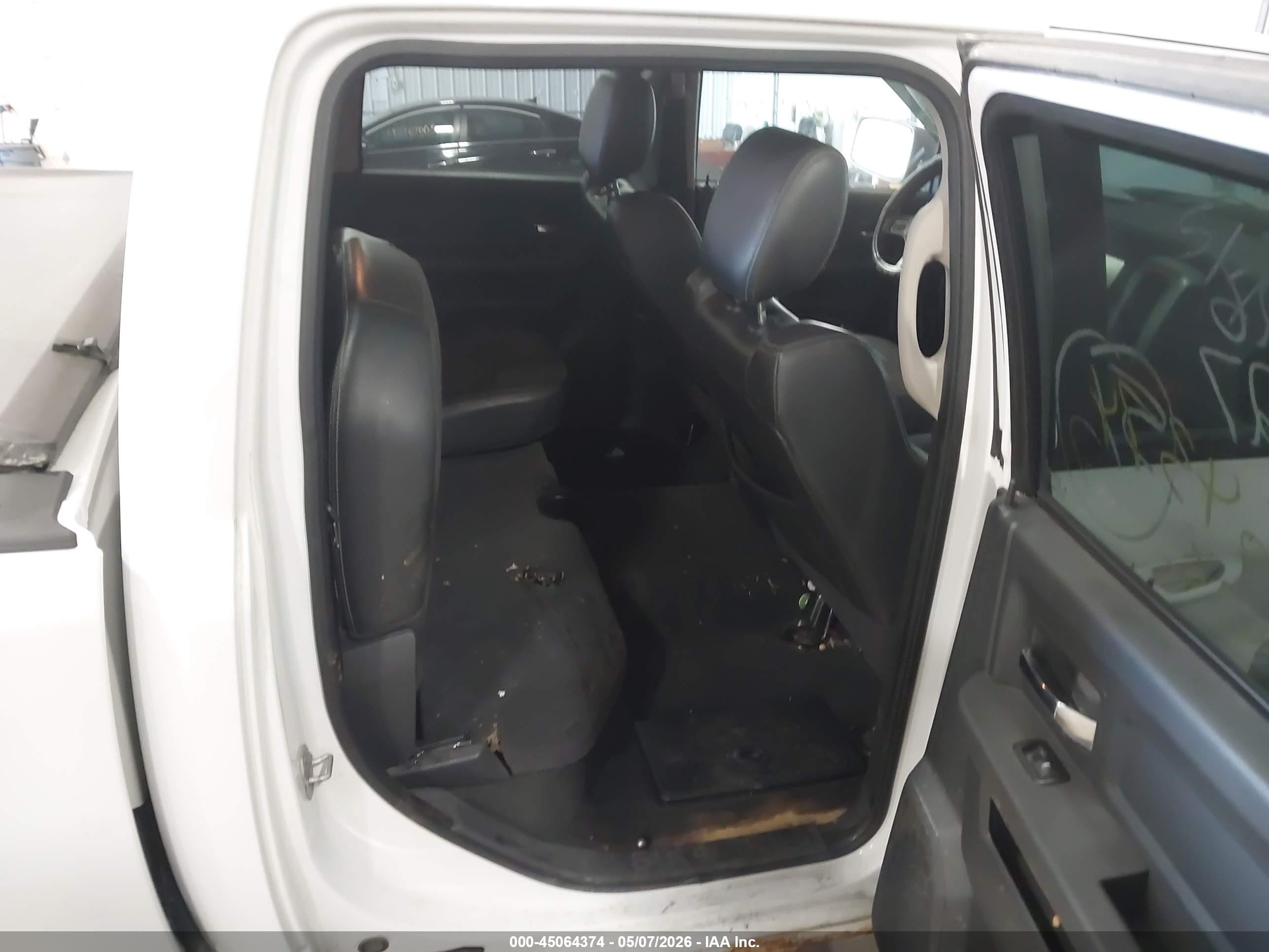 2012 Ram 1500 Sport White vin: 1C6RD7MT1CS189024