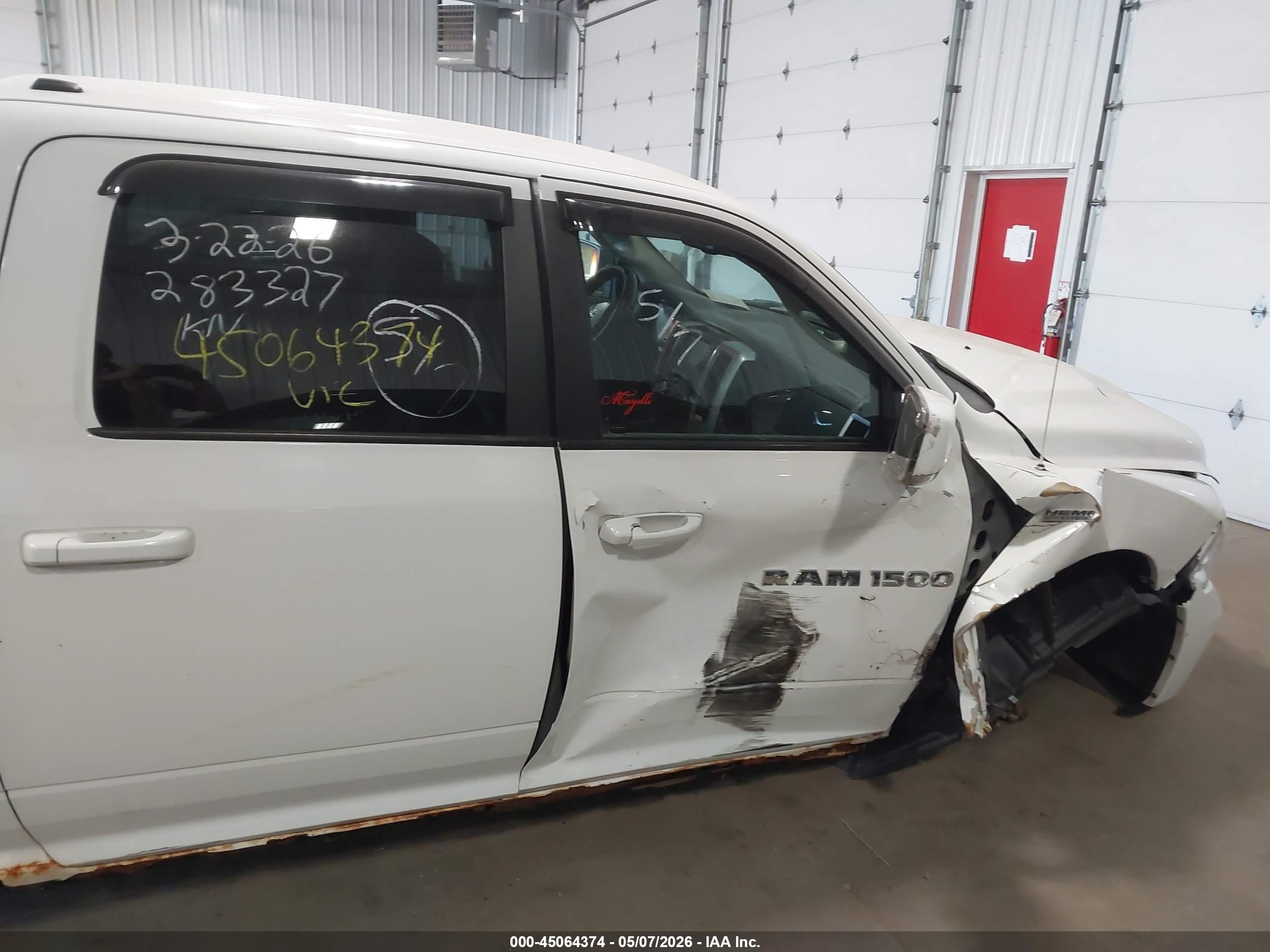 2012 Ram 1500 Sport White vin: 1C6RD7MT1CS189024