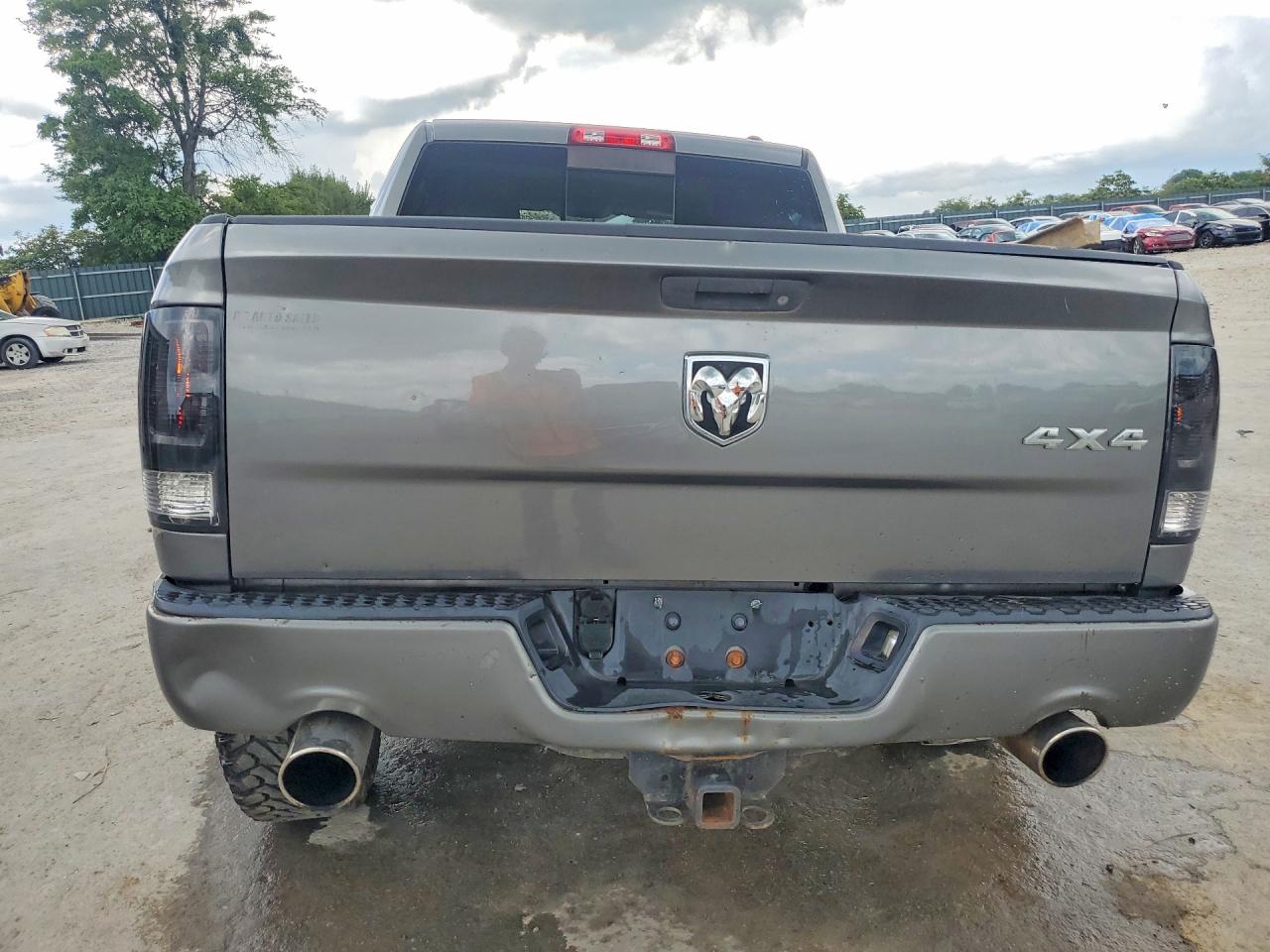 2012 Dodge Ram 1500 Sport Silver vin: 1C6RD7MT3CS192684