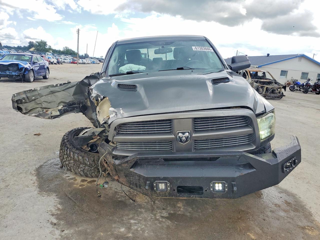 2012 Dodge Ram 1500 Sport Silver vin: 1C6RD7MT3CS192684
