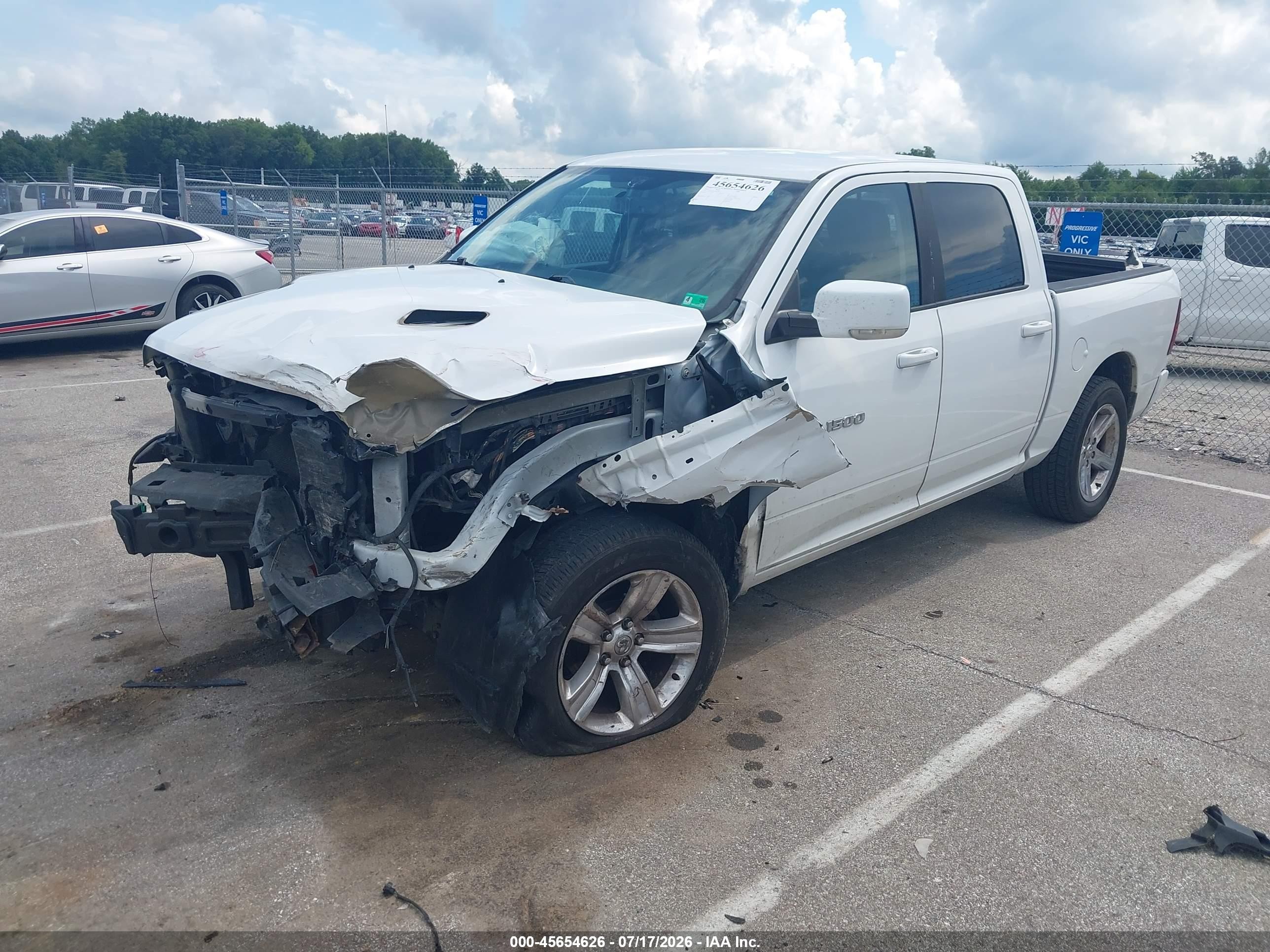 2012 Ram 1500 Sport White vin: 1C6RD7MT8CS126325