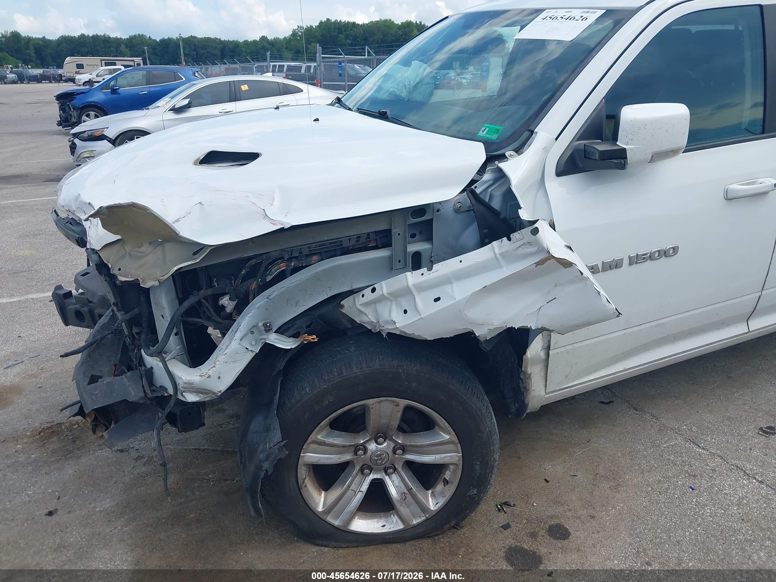 2012 Ram 1500 Sport White vin: 1C6RD7MT8CS126325