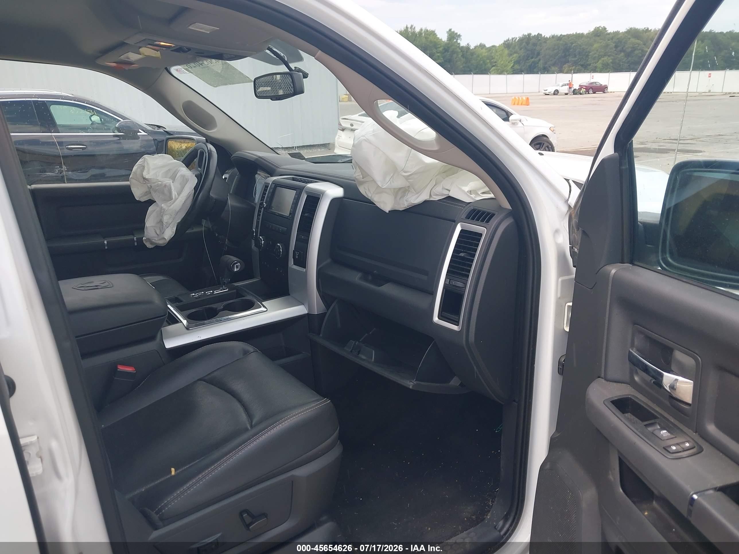 2012 Ram 1500 Sport White vin: 1C6RD7MT8CS126325