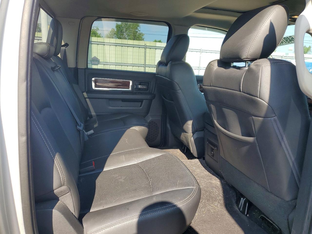 2012 Dodge Ram 1500 Laramie Silver vin: 1C6RD7NT0CS276444